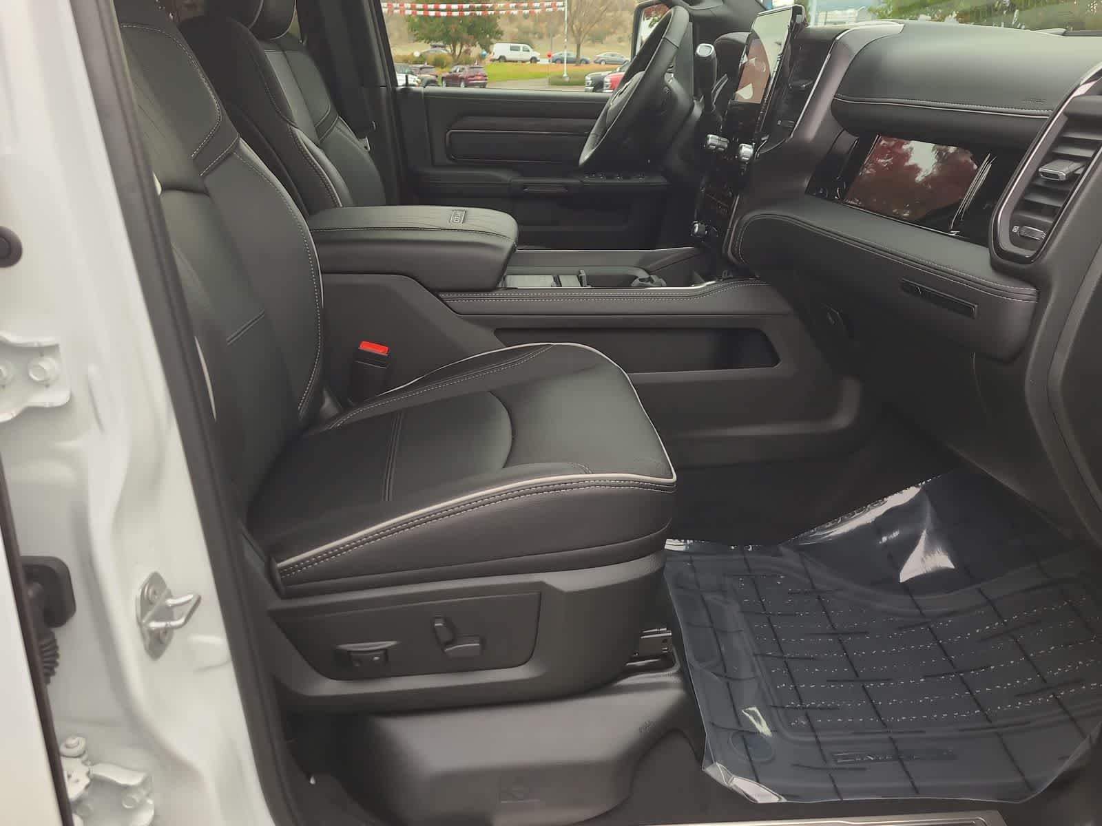 Thumbnail: 2026 RAM 3500 - 22