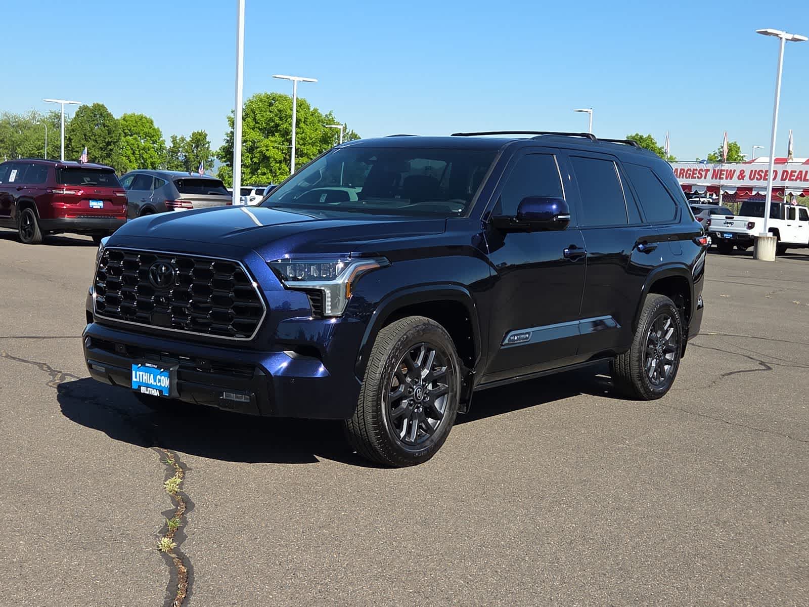 2025 Toyota Sequoia Platinum 4WD i-FORCE MAX Hybrid's photo