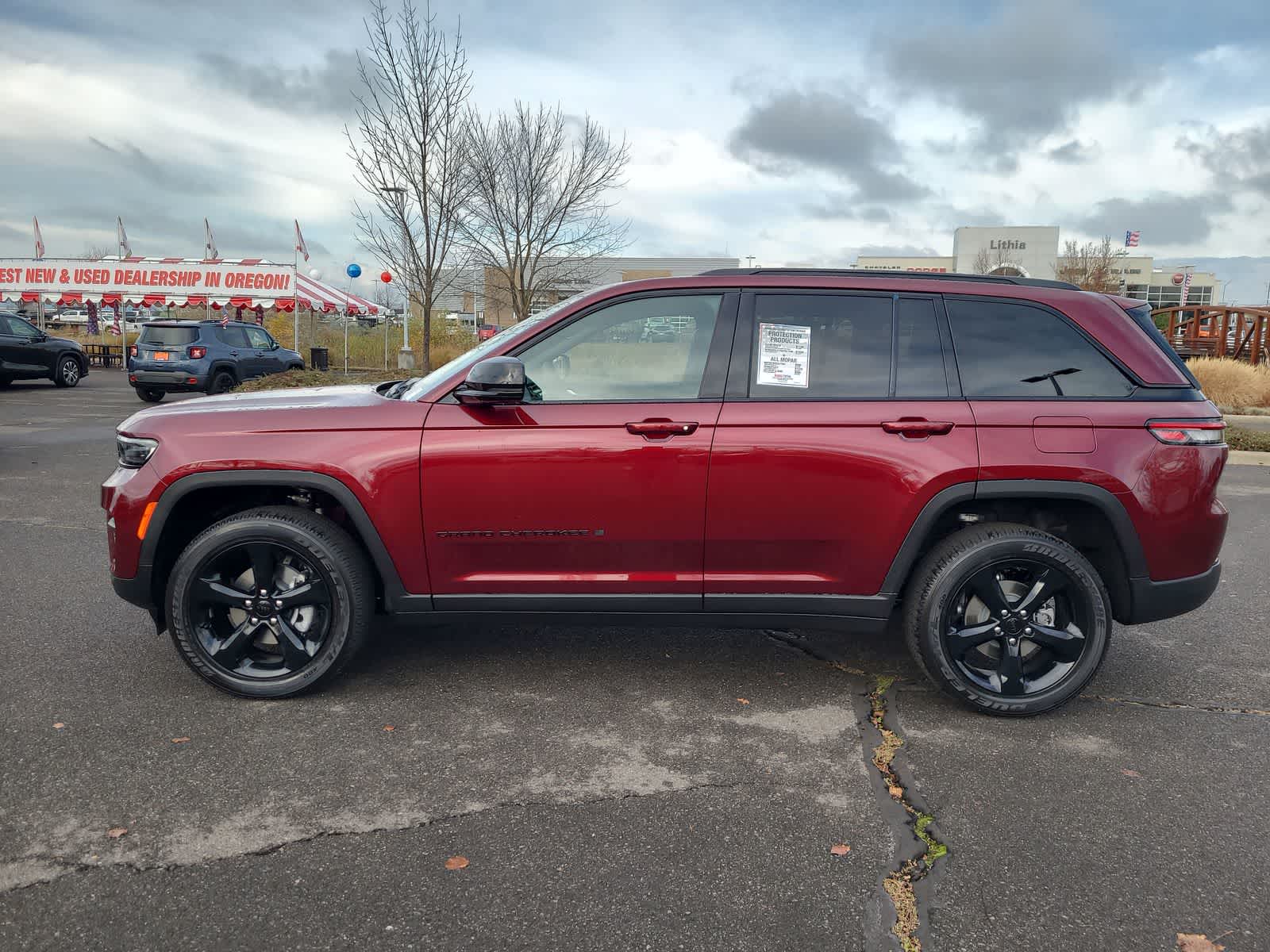 Thumbnail: 2025 Jeep Grand Cherokee - 11