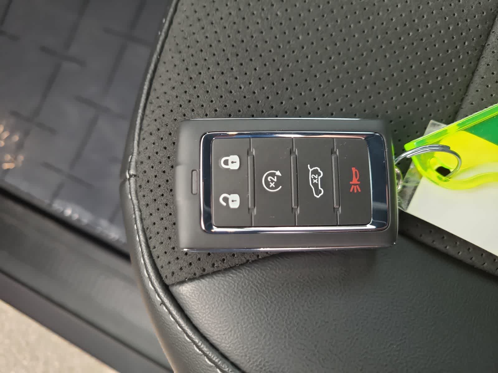 Thumbnail: 2026 Jeep Grand Cherokee - 28