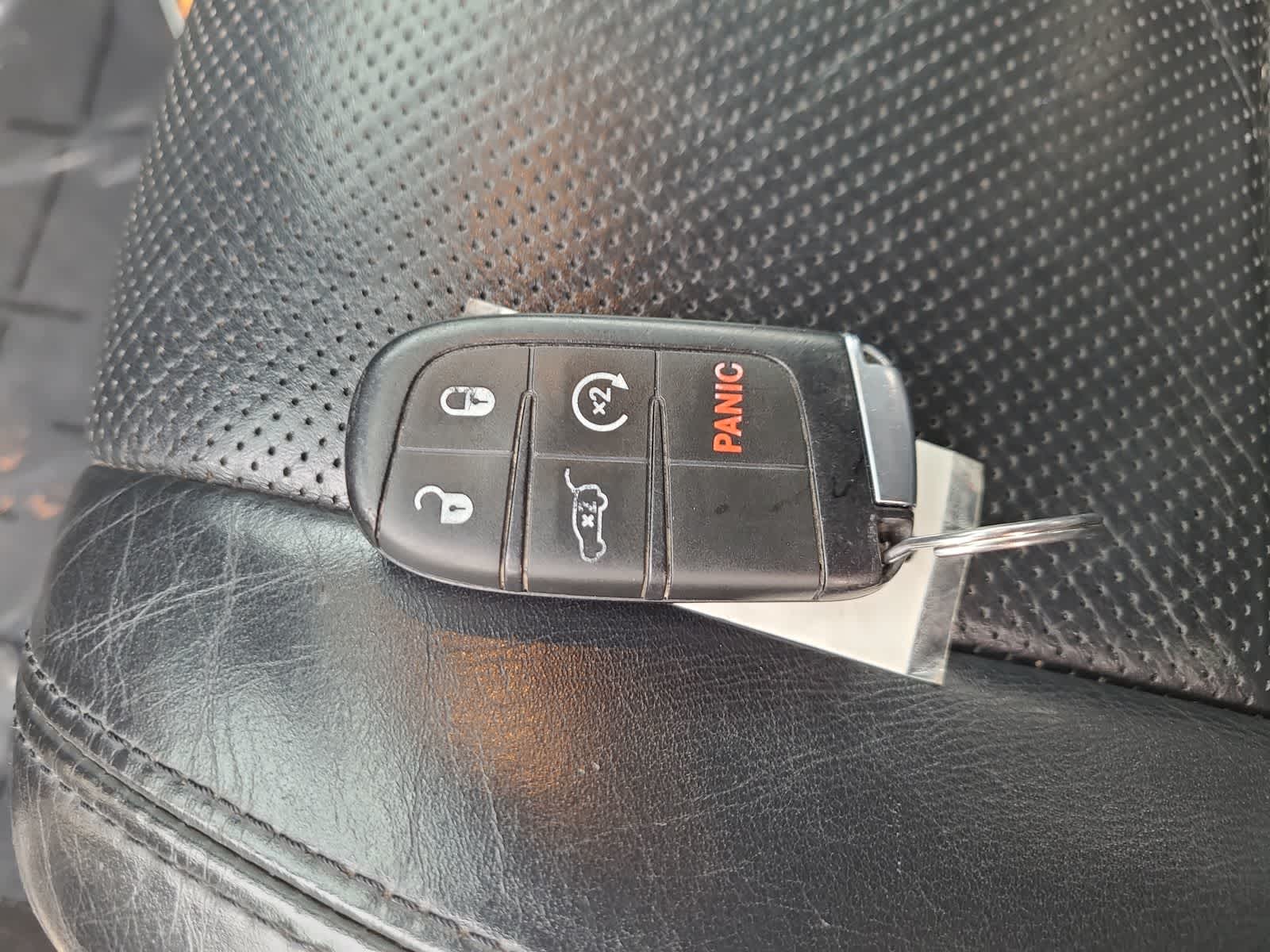 Thumbnail: 2020 Jeep Grand Cherokee - 28