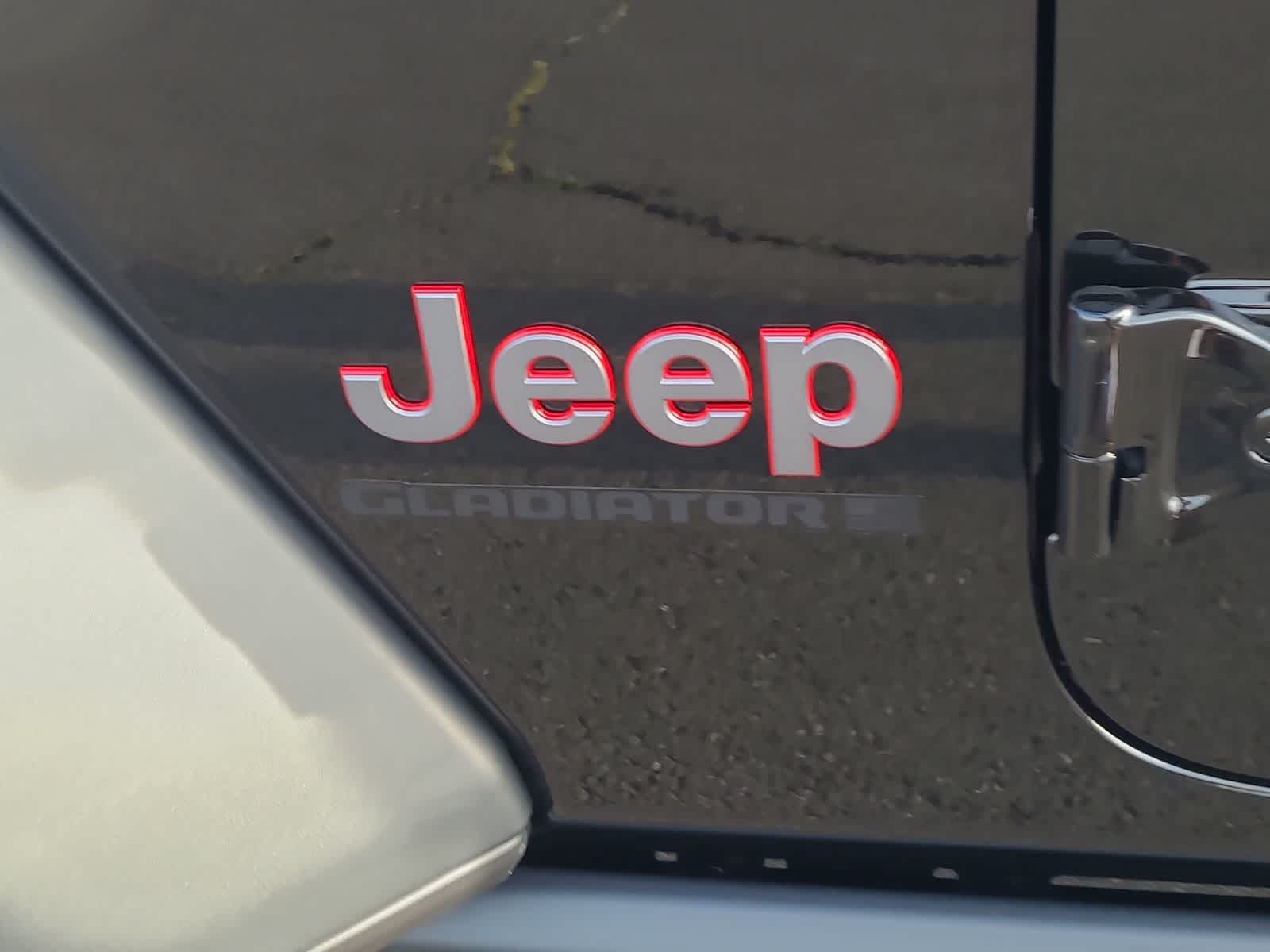 Thumbnail: 2026 Jeep Gladiator - 15