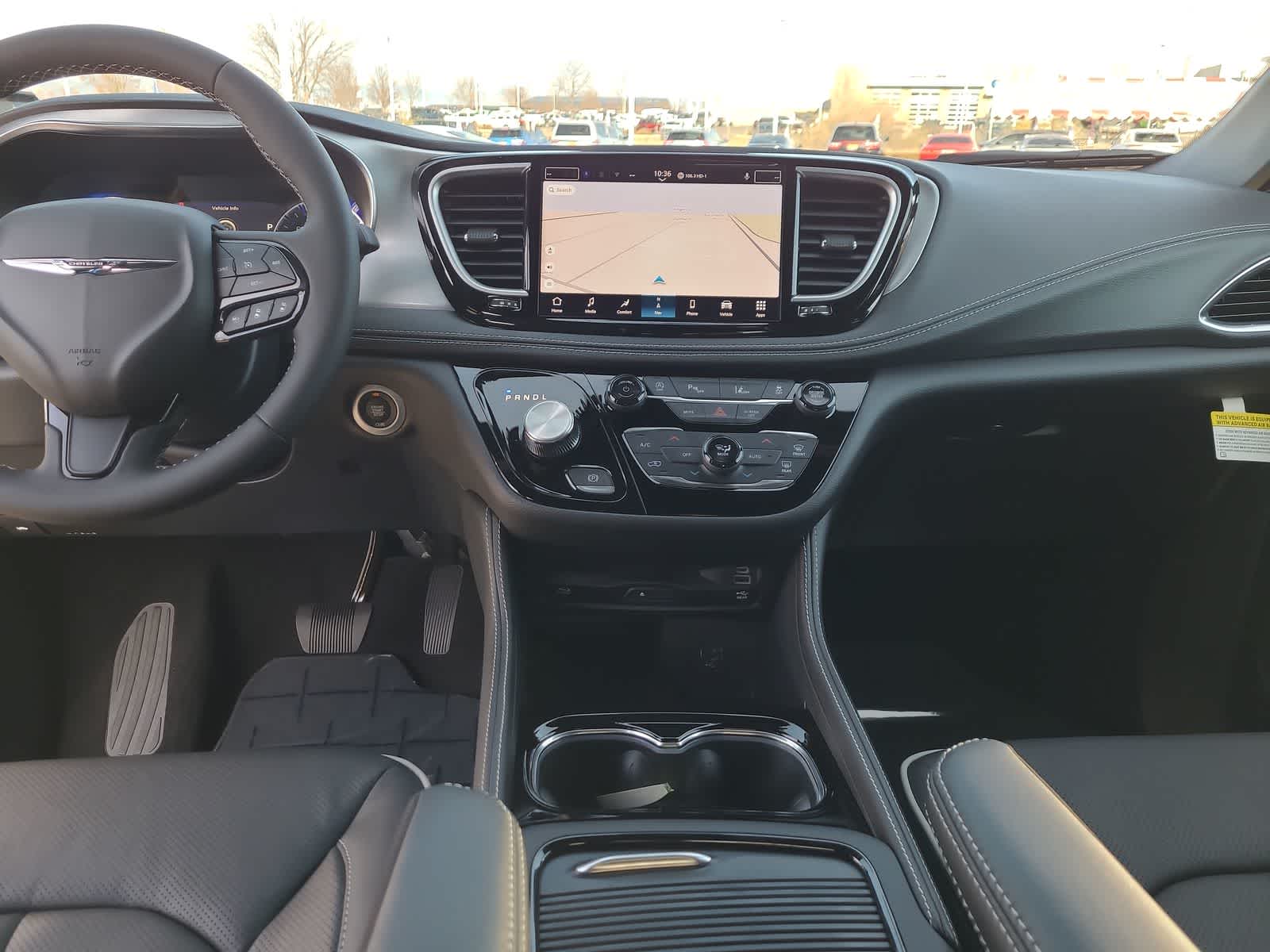 Thumbnail: 2026 Chrysler Pacifica - 18