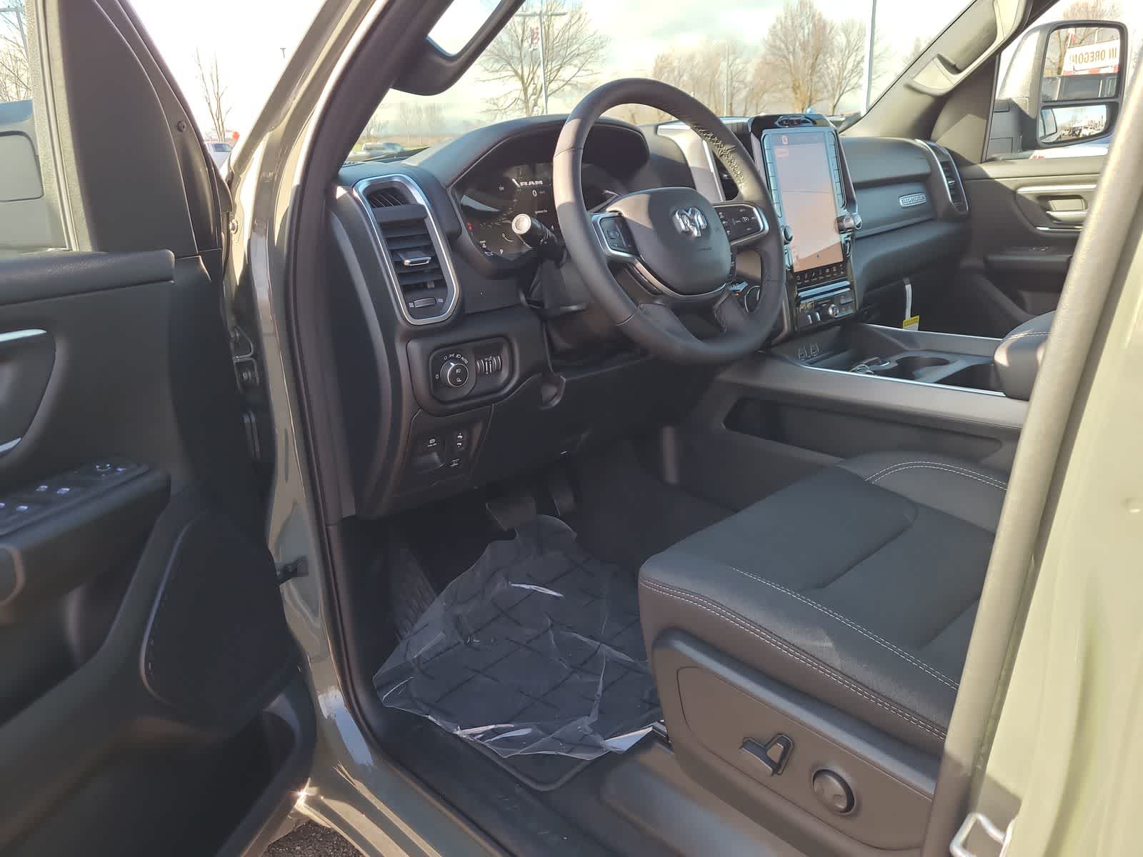 Thumbnail: 2026 RAM 1500 - 10