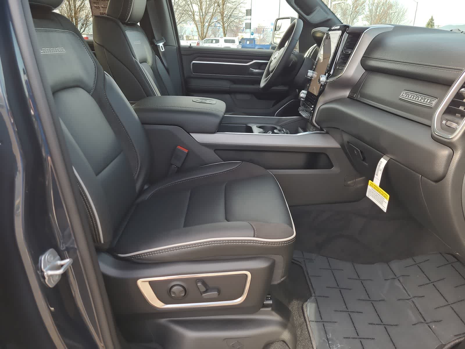 Thumbnail: 2026 RAM 1500 - 22