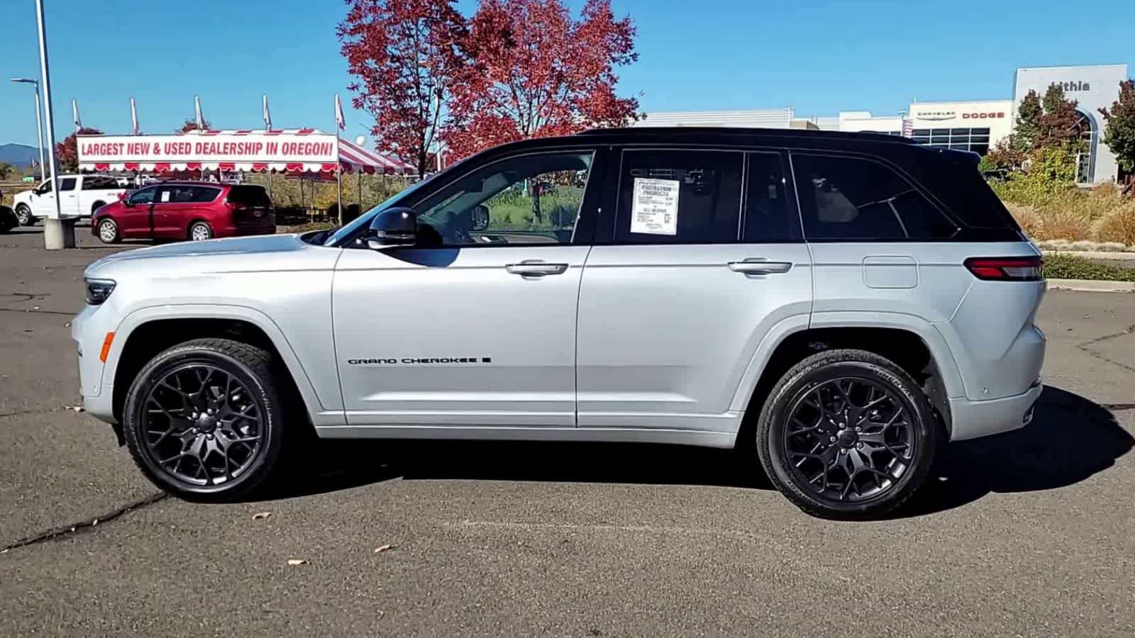 Thumbnail: 2025 Jeep Grand Cherokee - 5