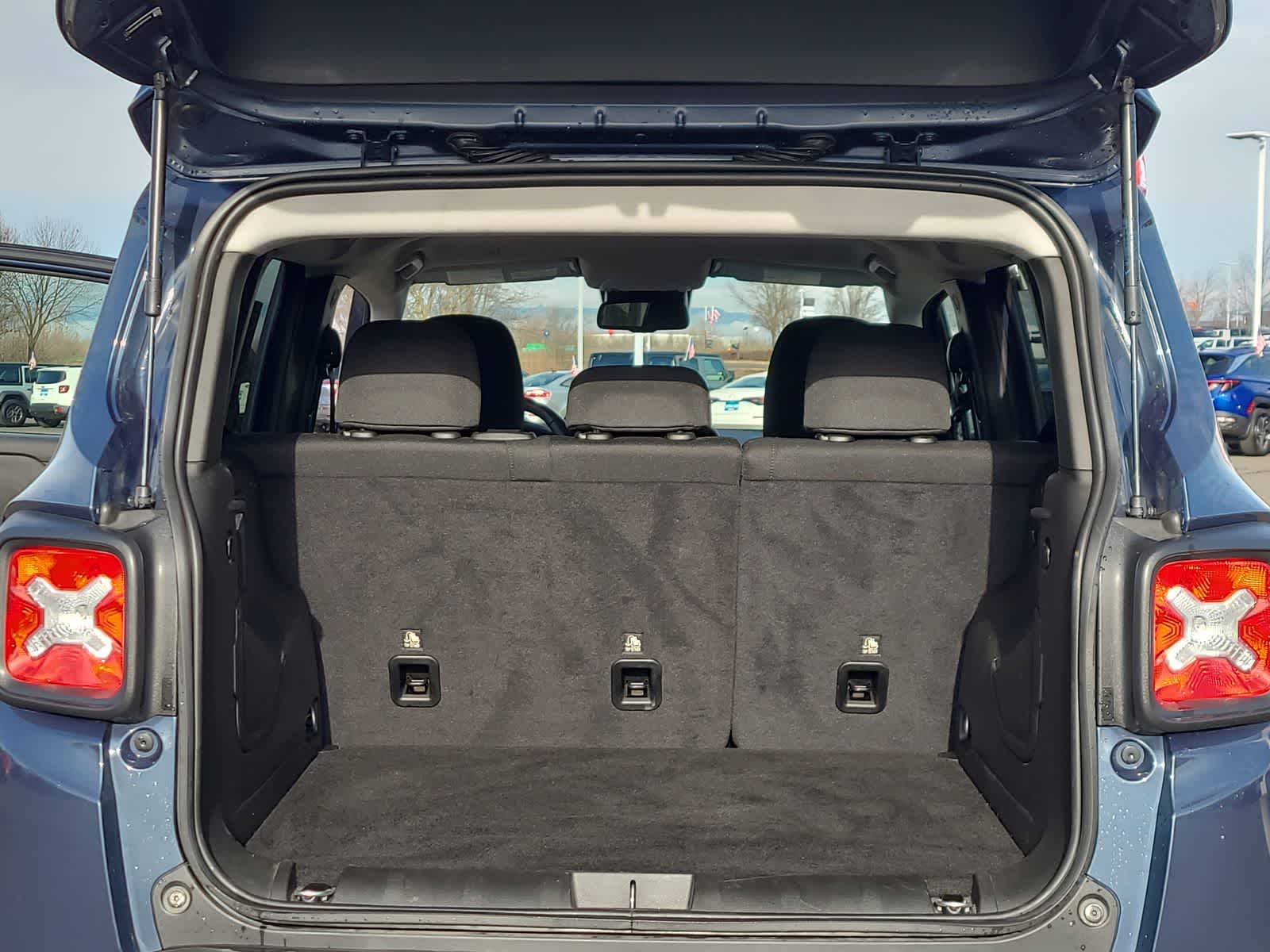 Thumbnail: 2023 Jeep Renegade - 27