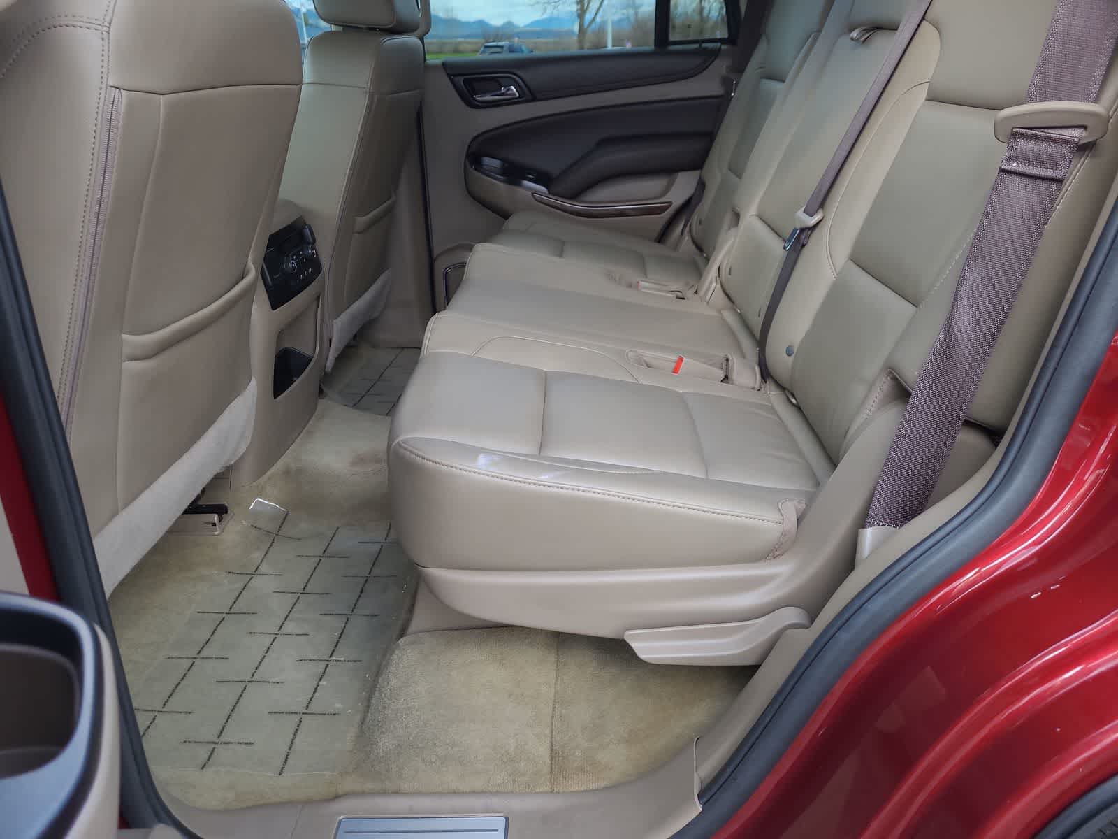 Thumbnail: 2017 Chevrolet Tahoe - 21