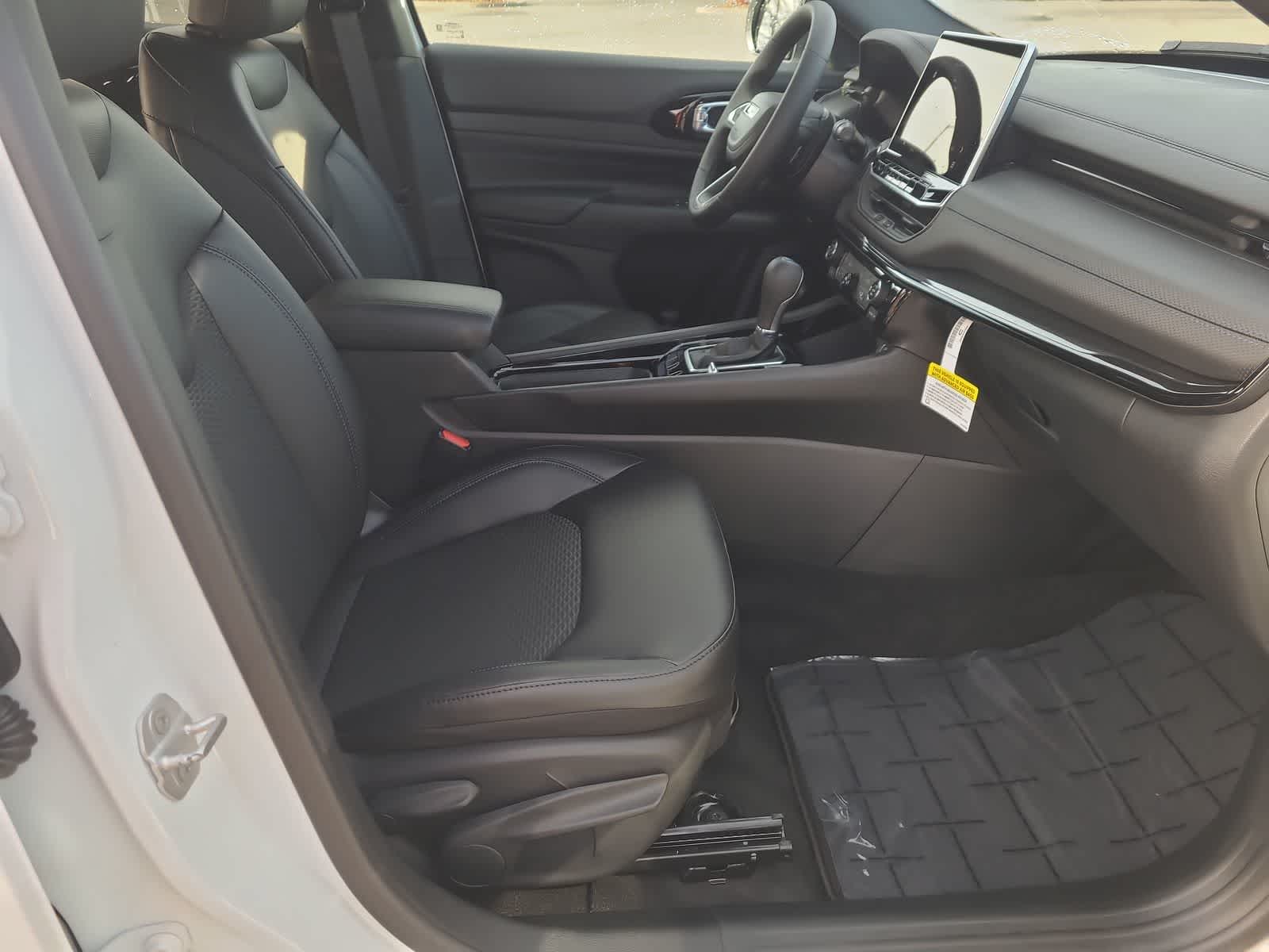 Thumbnail: 2026 Jeep Compass - 22