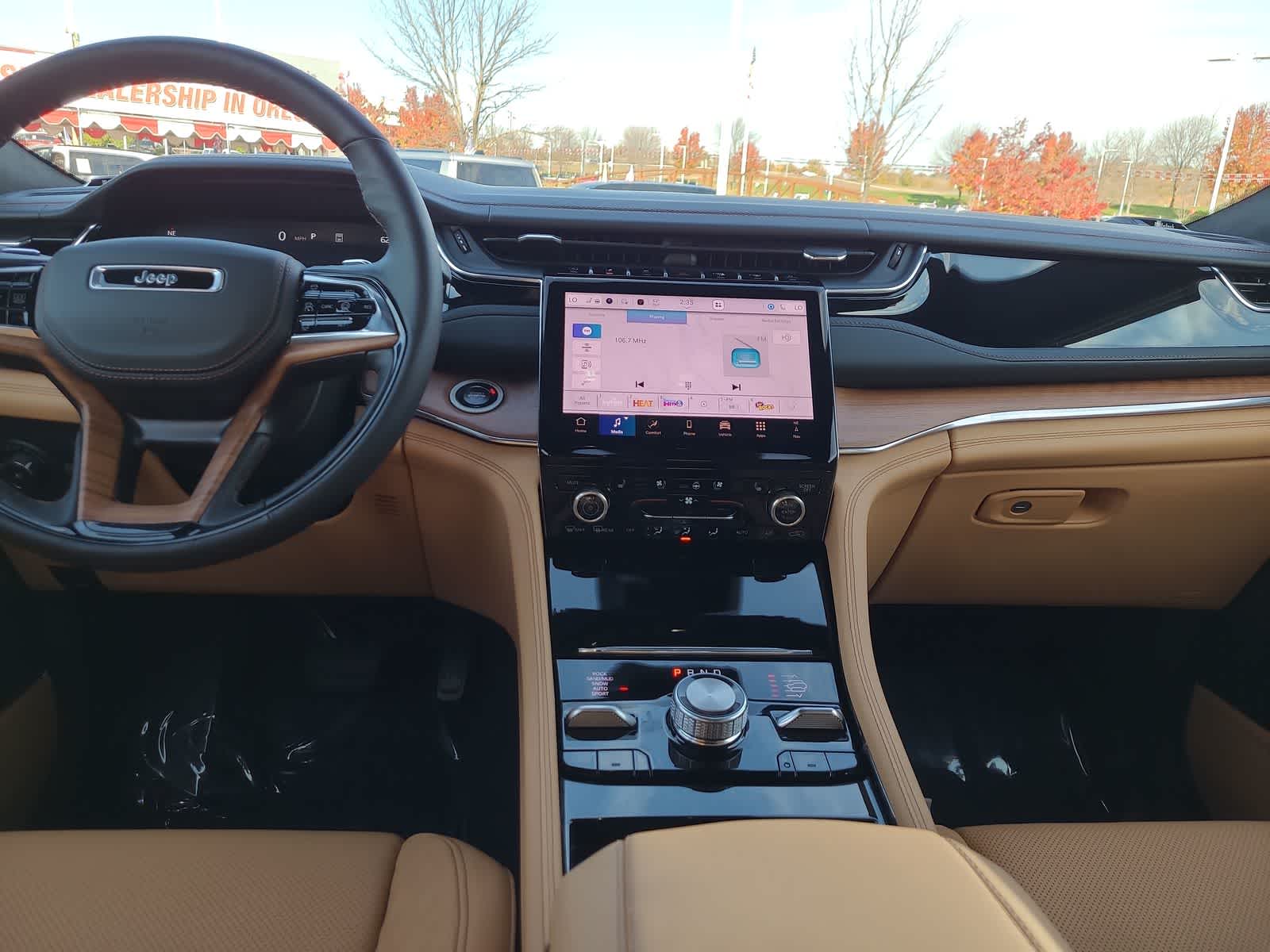 Thumbnail: 2025 Jeep Grand Cherokee - 18