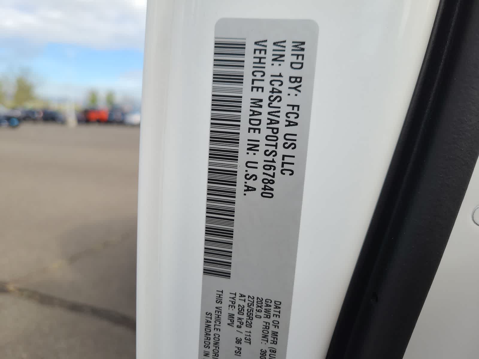 Thumbnail: 2026 Jeep Grand Wagoneer - 29