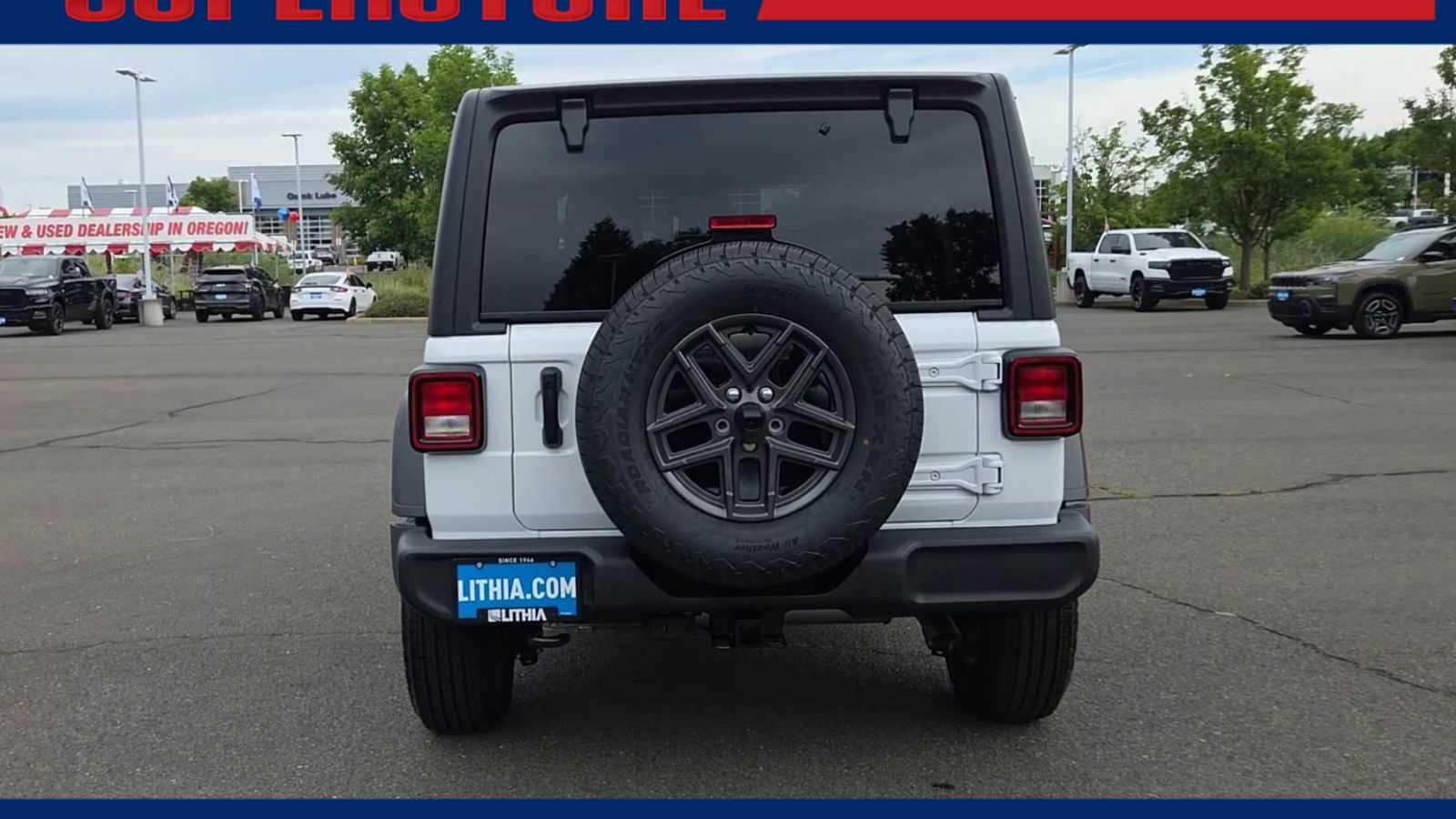 Thumbnail: 2026 Jeep Wrangler - 7