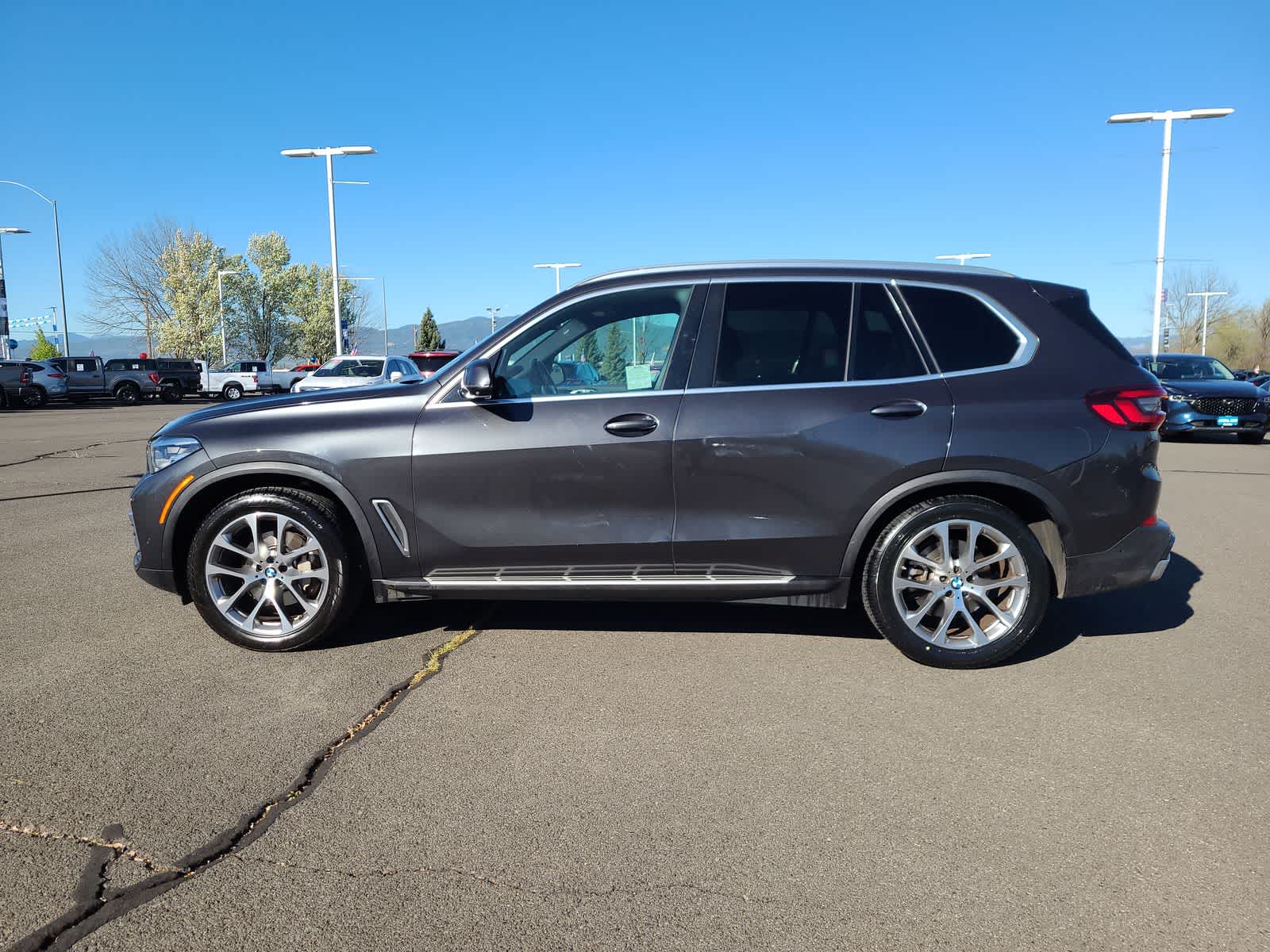 Thumbnail: 2023 BMW X5 - 11