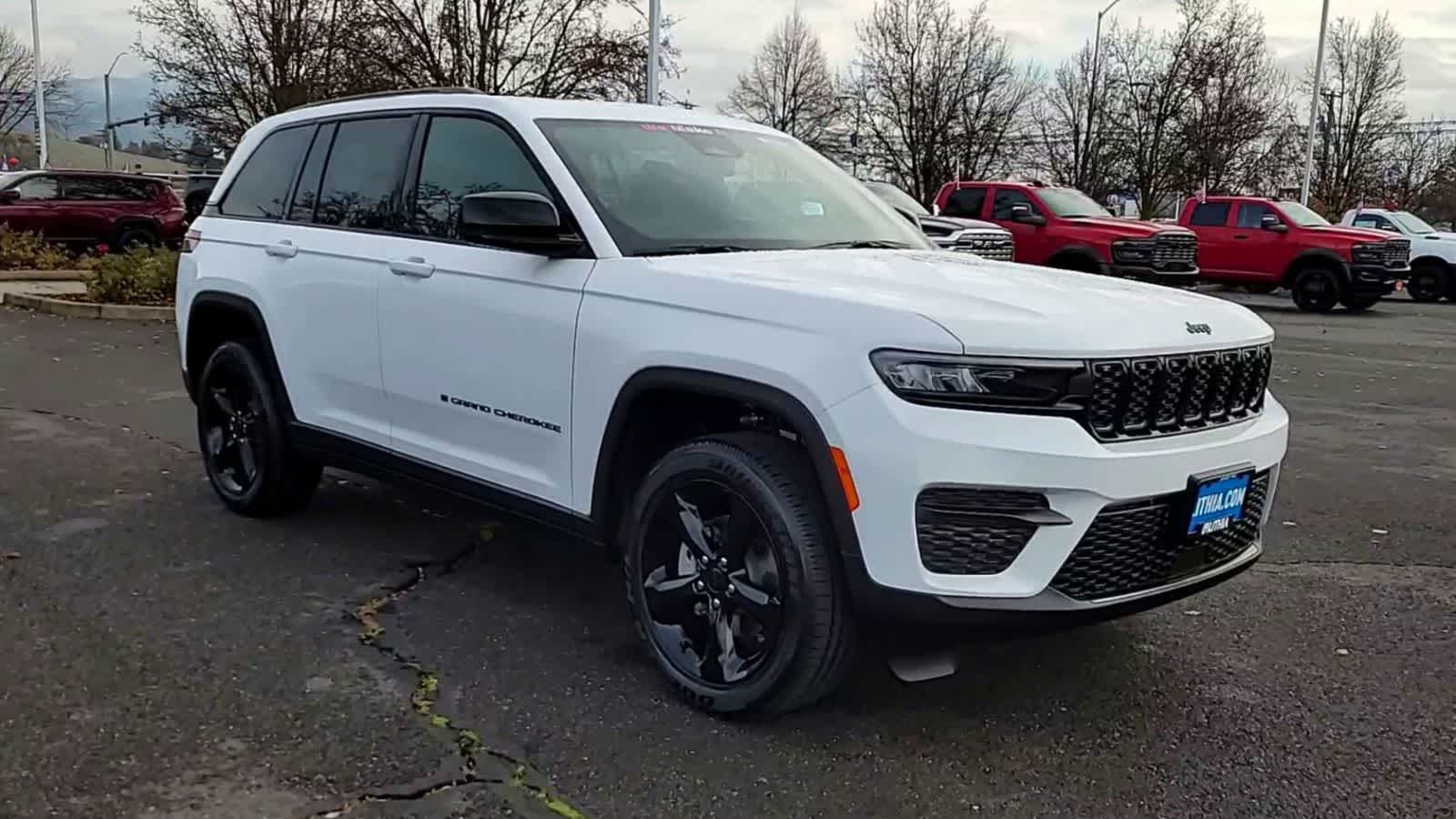 Thumbnail: 2025 Jeep Grand Cherokee - 2