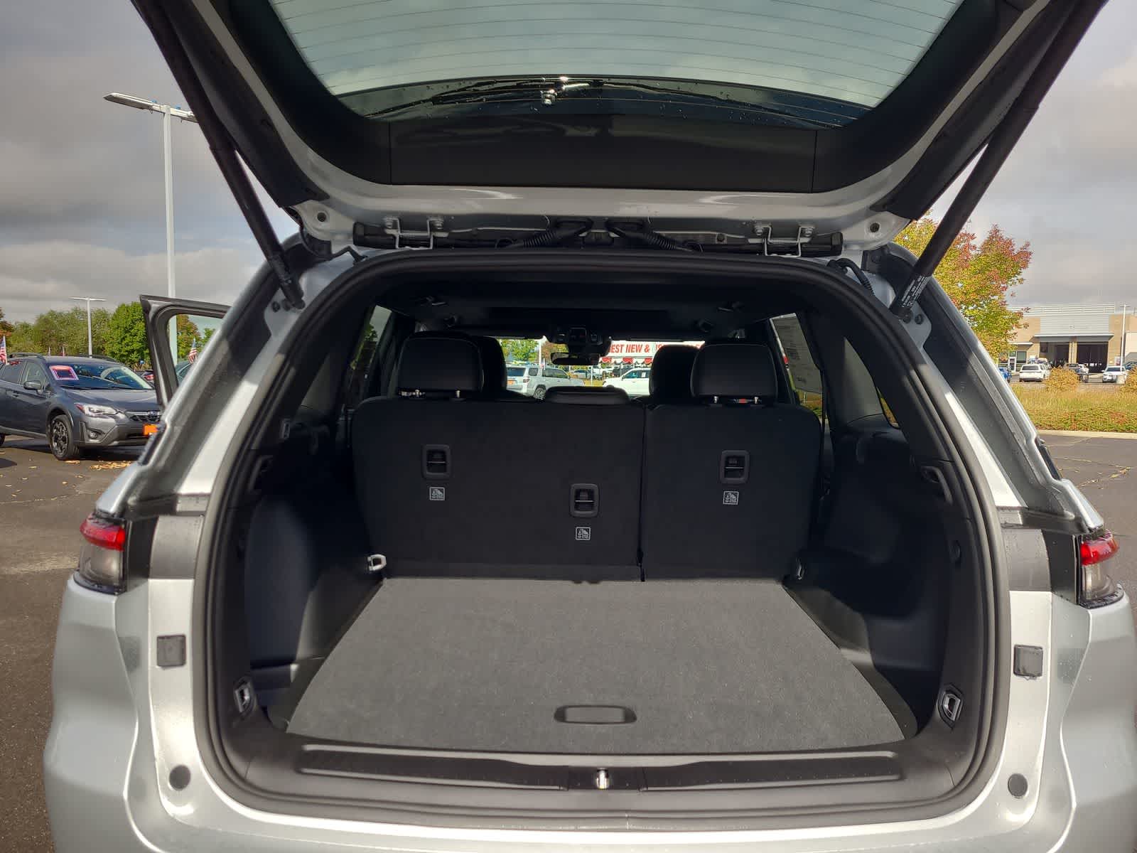 Thumbnail: 2025 Jeep Grand Cherokee - 27