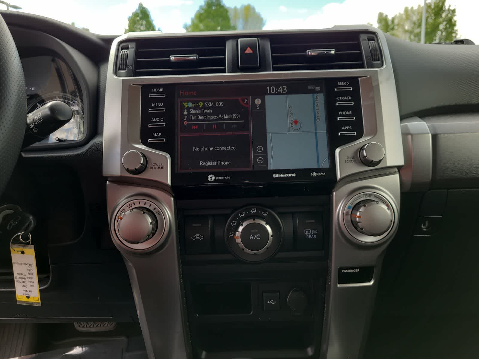 Thumbnail: 2021 Toyota 4Runner - 24