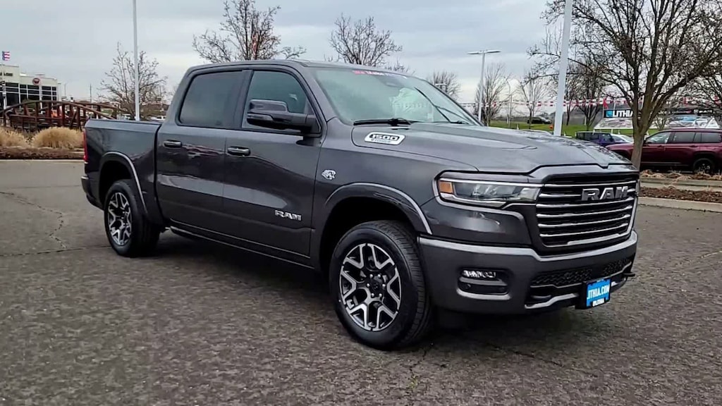 New 2026 Ram 1500 LARAMIE CREW CAB 4X4 5'7 BOX Pickup
