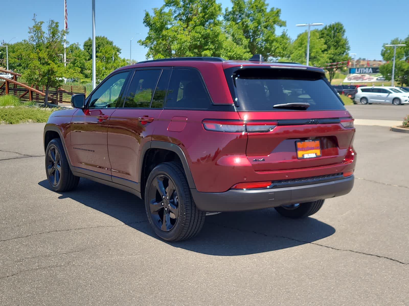 Thumbnail: 2025 Jeep Grand Cherokee - 12