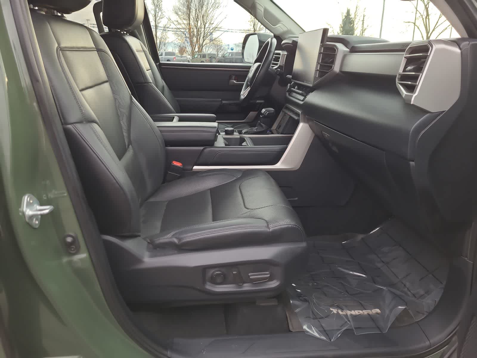 Thumbnail: 2022 Toyota Tundra - 22