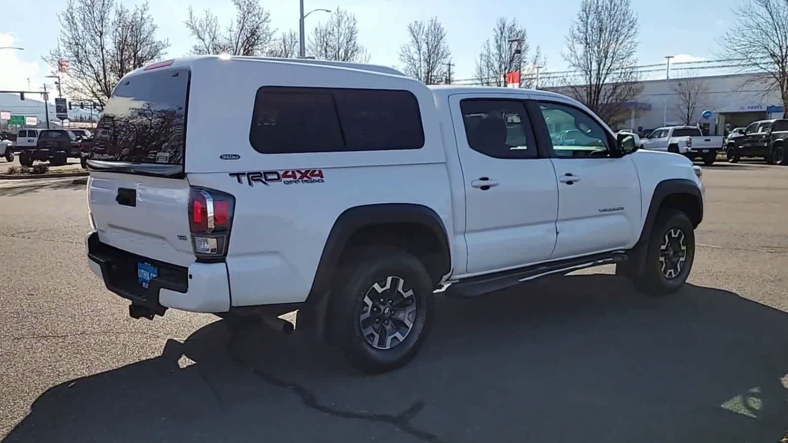 Thumbnail: 2022 Toyota Tacoma - 8