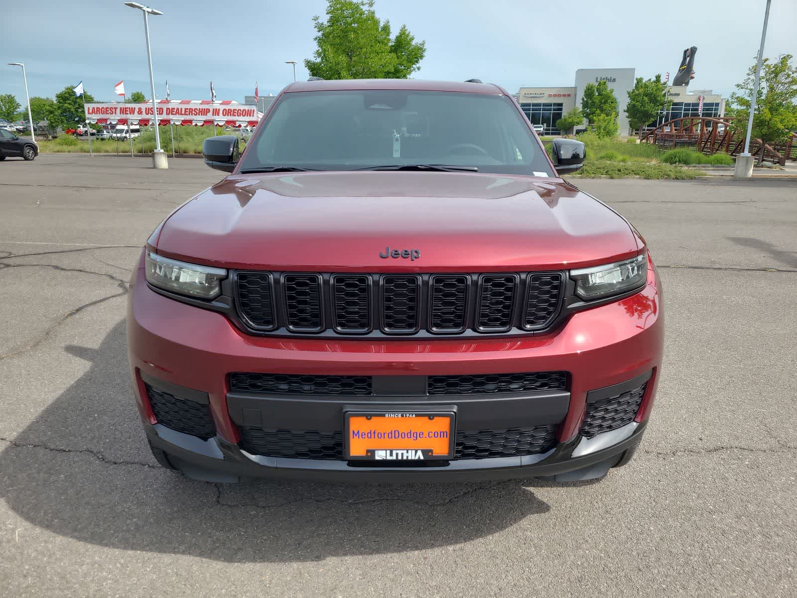 Thumbnail: 2025 Jeep Grand Cherokee - 14
