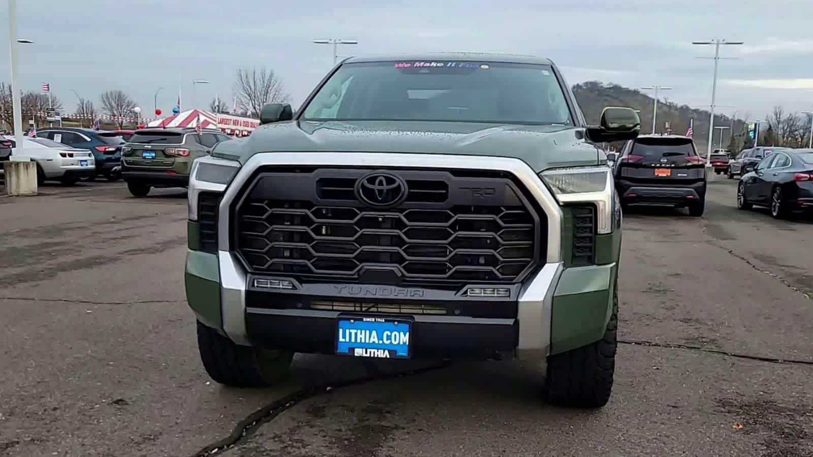 Thumbnail: 2022 Toyota Tundra - 3