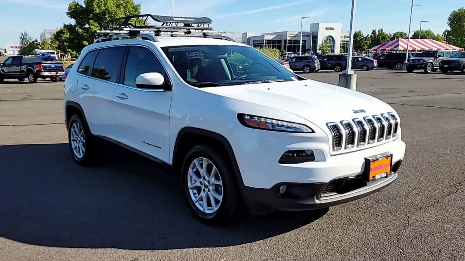 Used 2017 Jeep Cherokee Latitude with VIN 1C4PJMCS7HW620983 for sale in Medford, OR