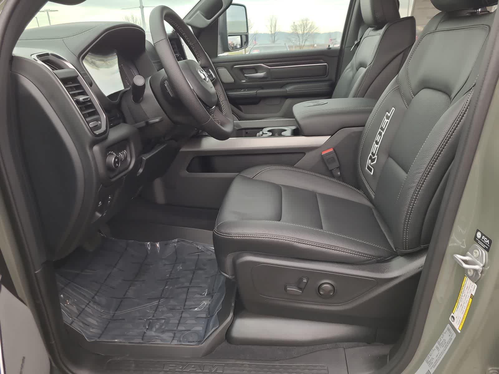 Thumbnail: 2026 RAM 1500 - 19