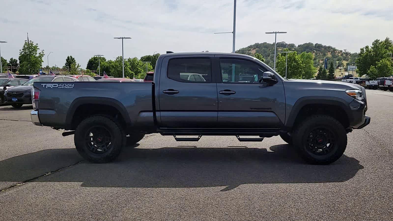 2022 Toyota Tacoma TRD Off-Road 9