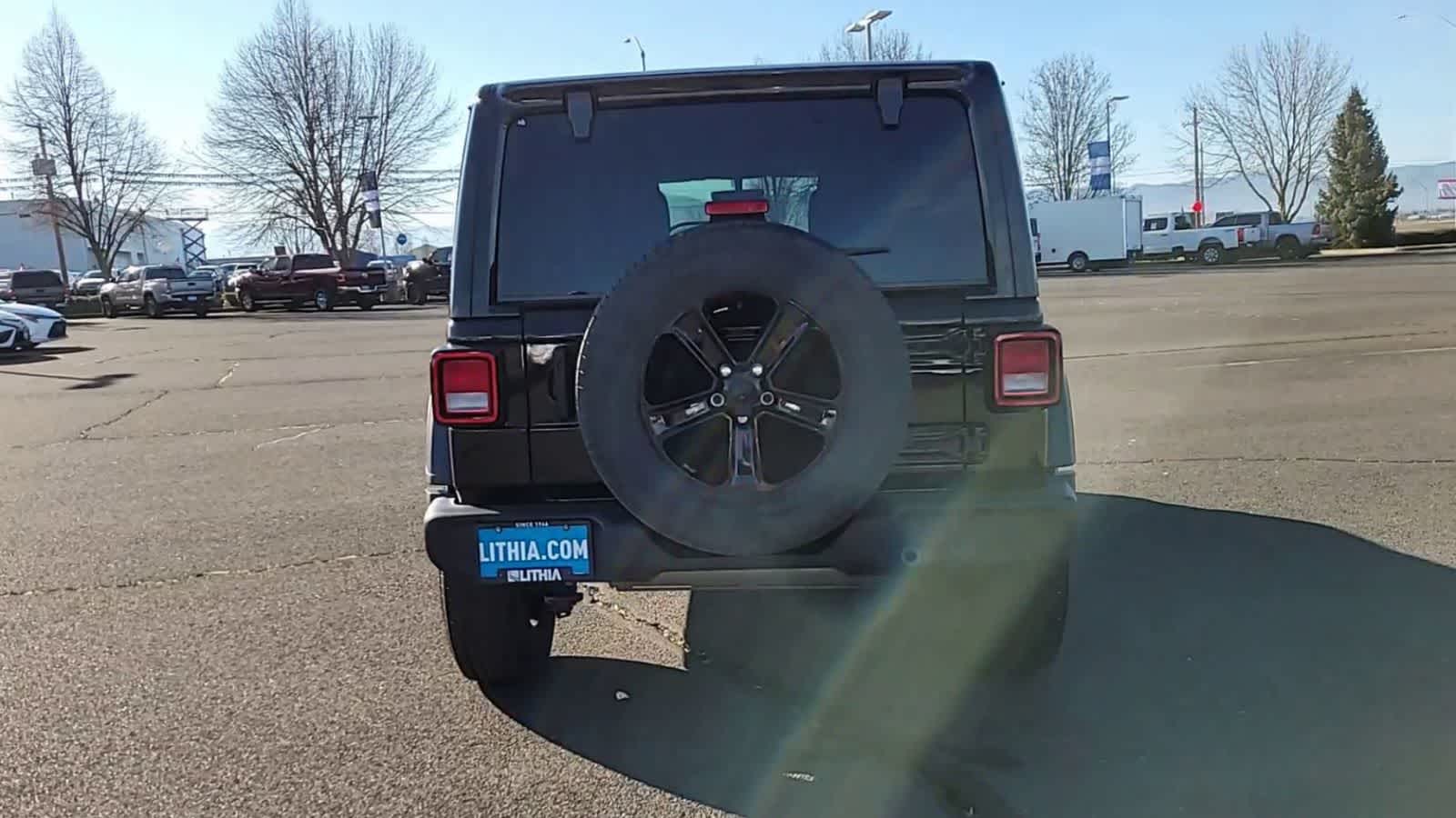 Thumbnail: 2023 Jeep Wrangler - 7