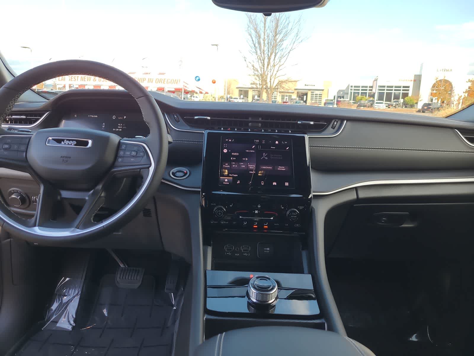 Thumbnail: 2025 Jeep Grand Cherokee - 18