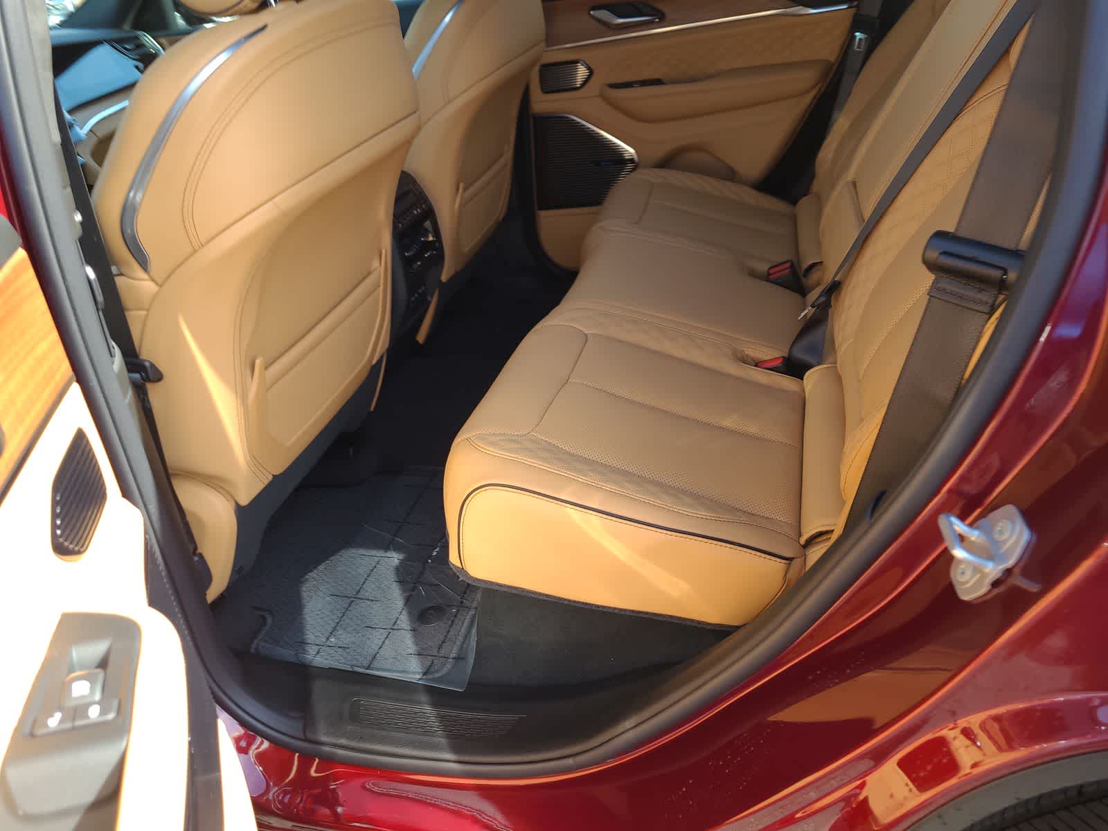 Thumbnail: 2026 Jeep Grand Cherokee - 21