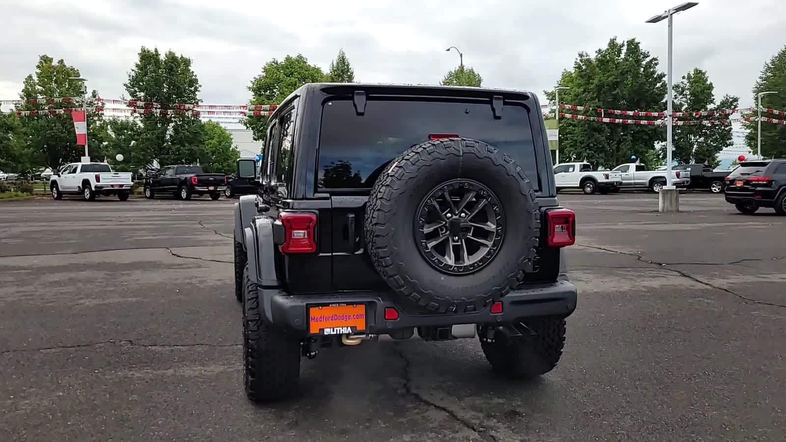 Thumbnail: 2025 Jeep Wrangler - 7