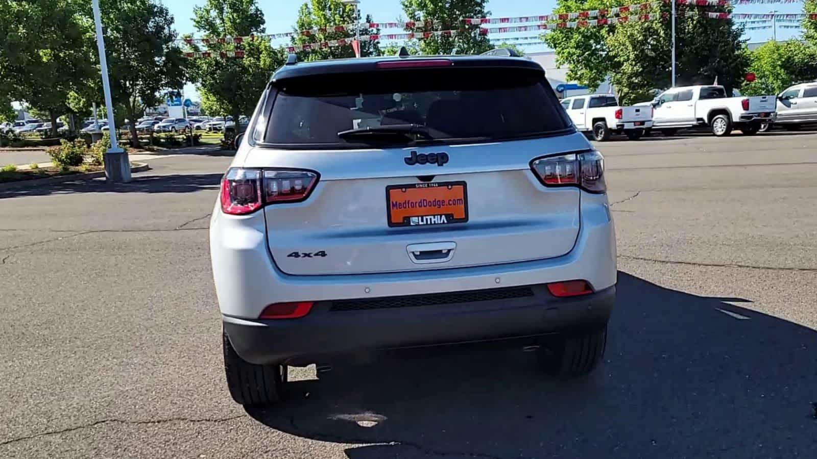 Thumbnail: 2025 Jeep Compass - 7