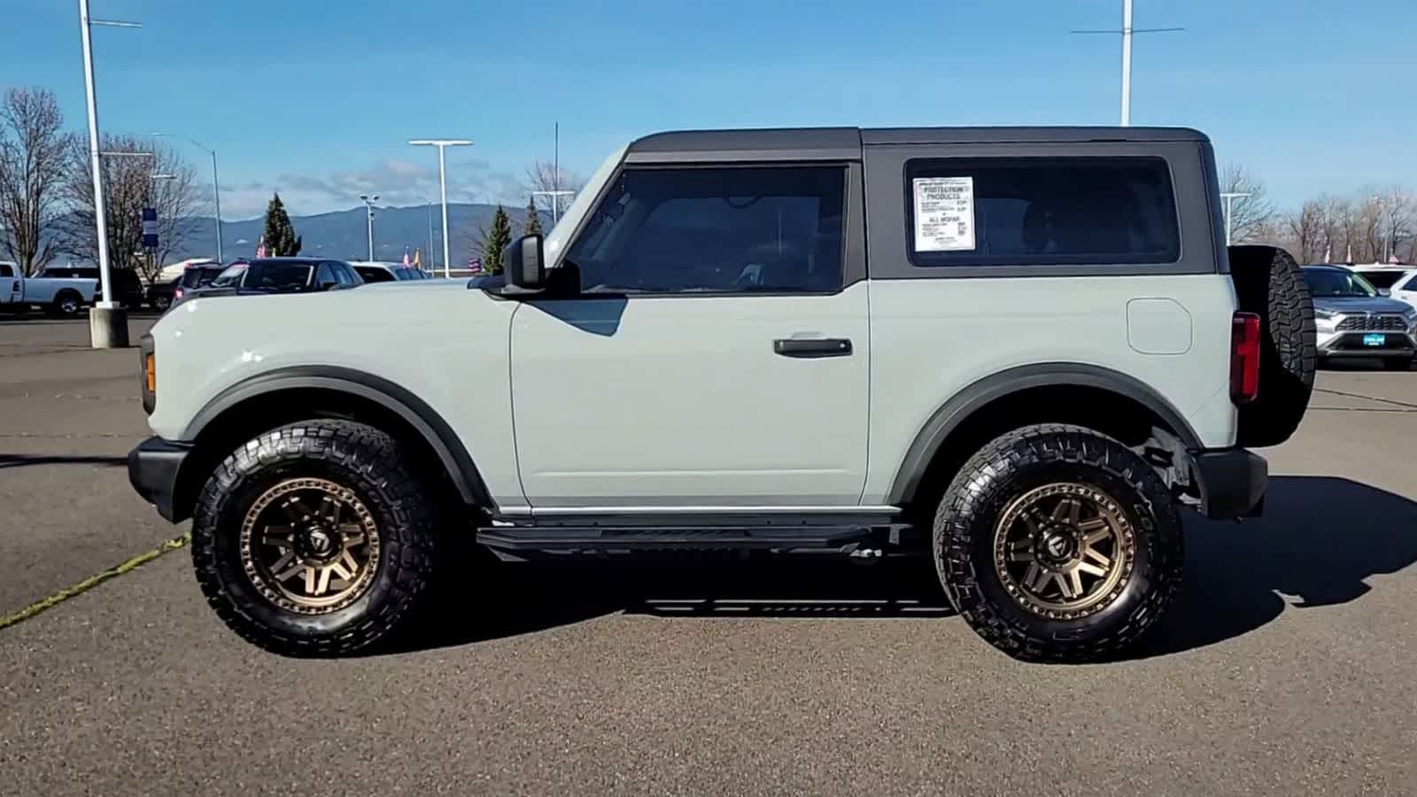 Thumbnail: 2023 Ford Bronco - 5