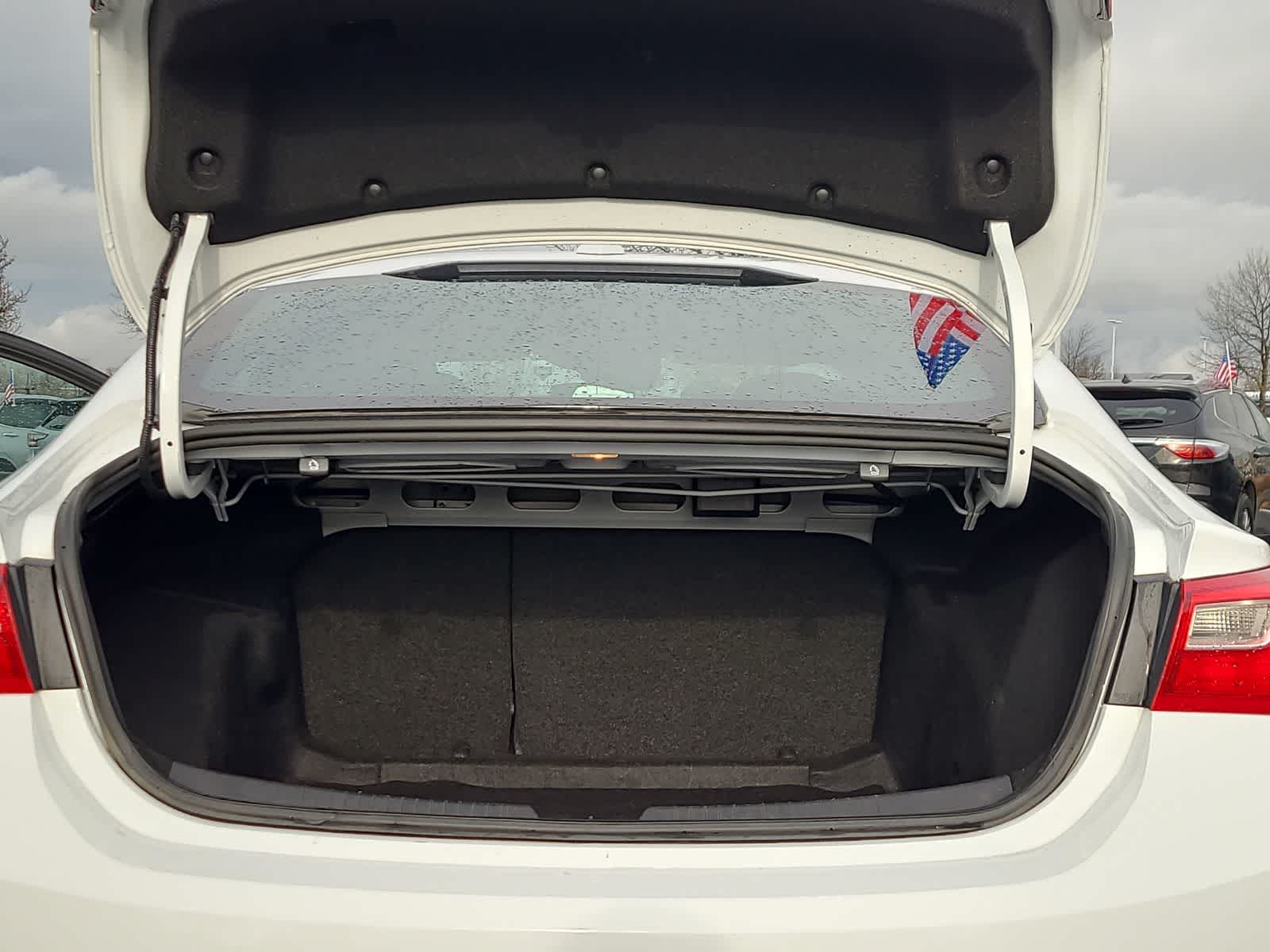 Thumbnail: 2023 Chevrolet Malibu - 27