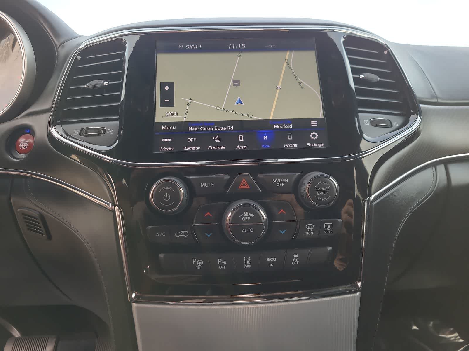 Thumbnail: 2020 Jeep Grand Cherokee - 24