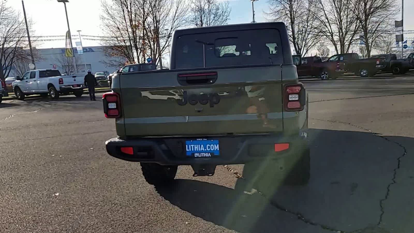 Thumbnail: 2026 Jeep Gladiator - 7