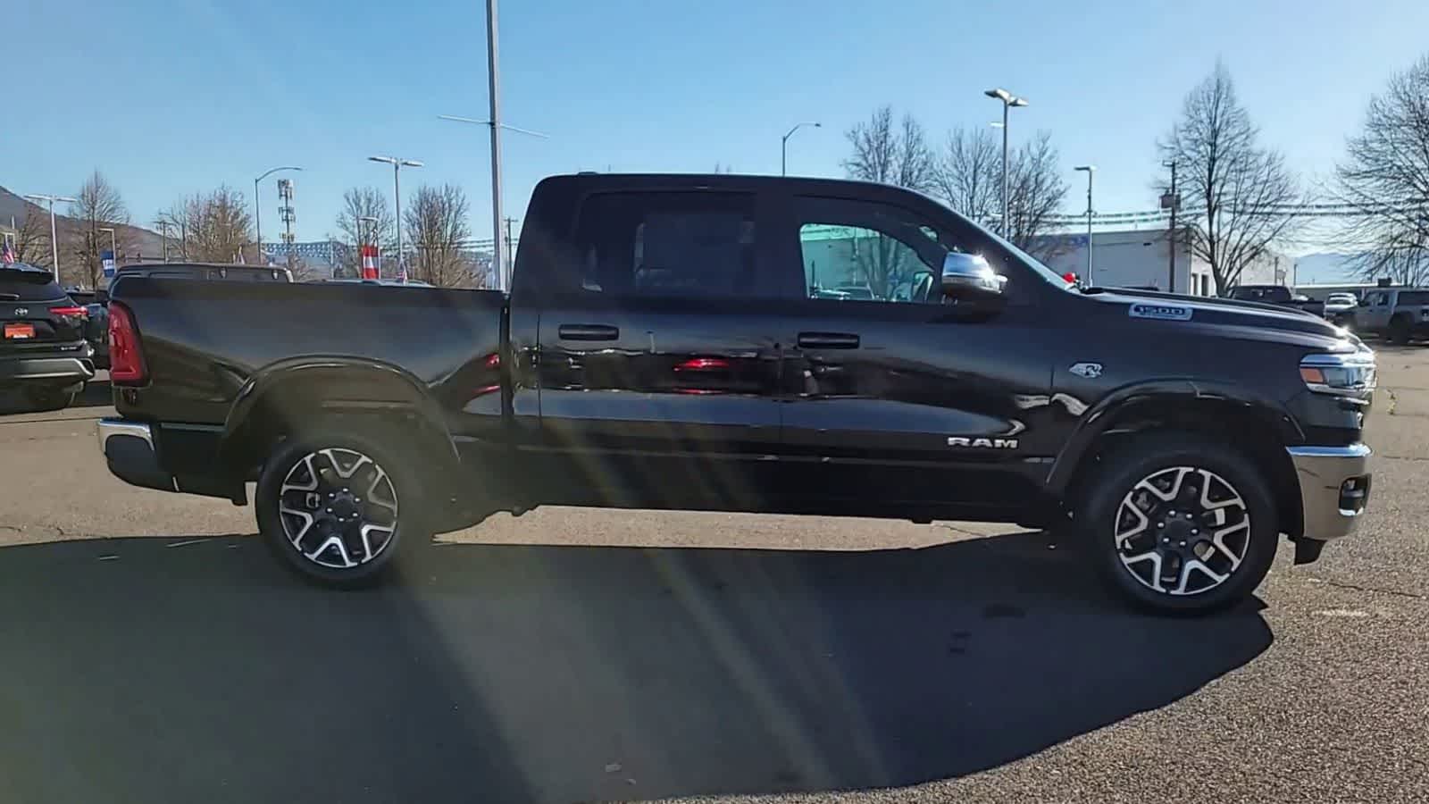 Thumbnail: 2026 RAM 1500 - 9