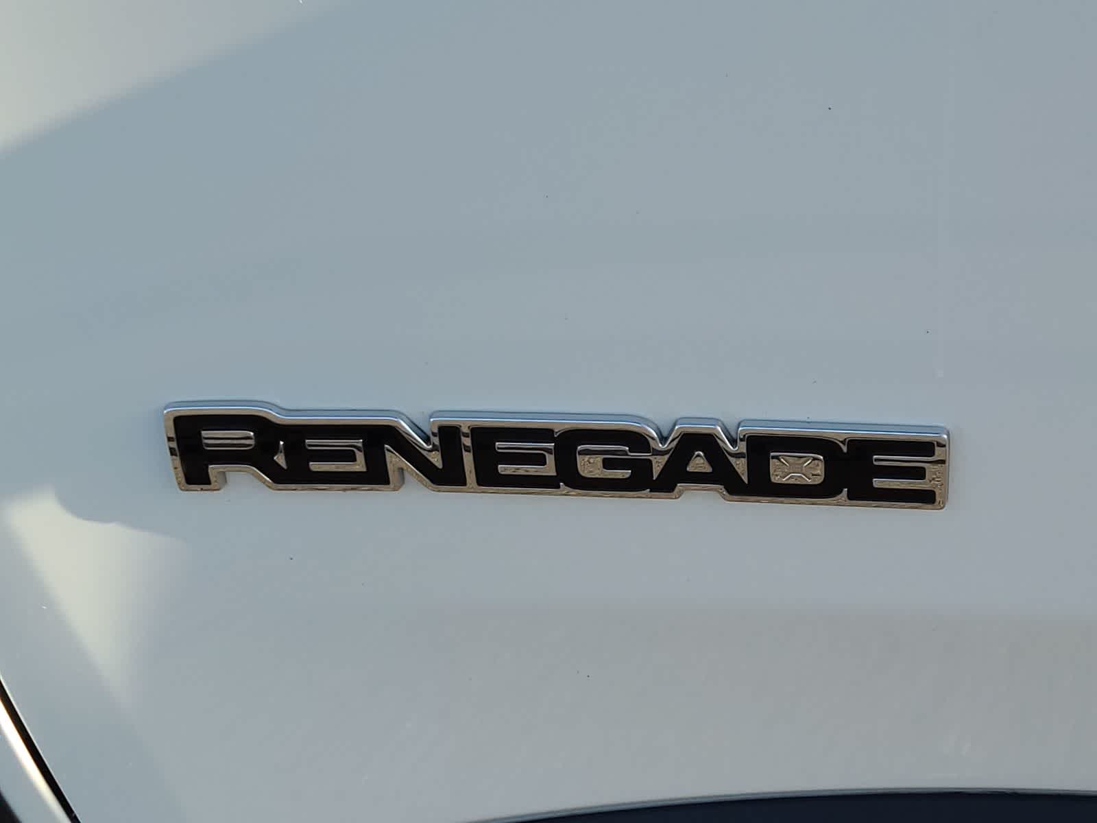 Thumbnail: 2022 Jeep Renegade - 15