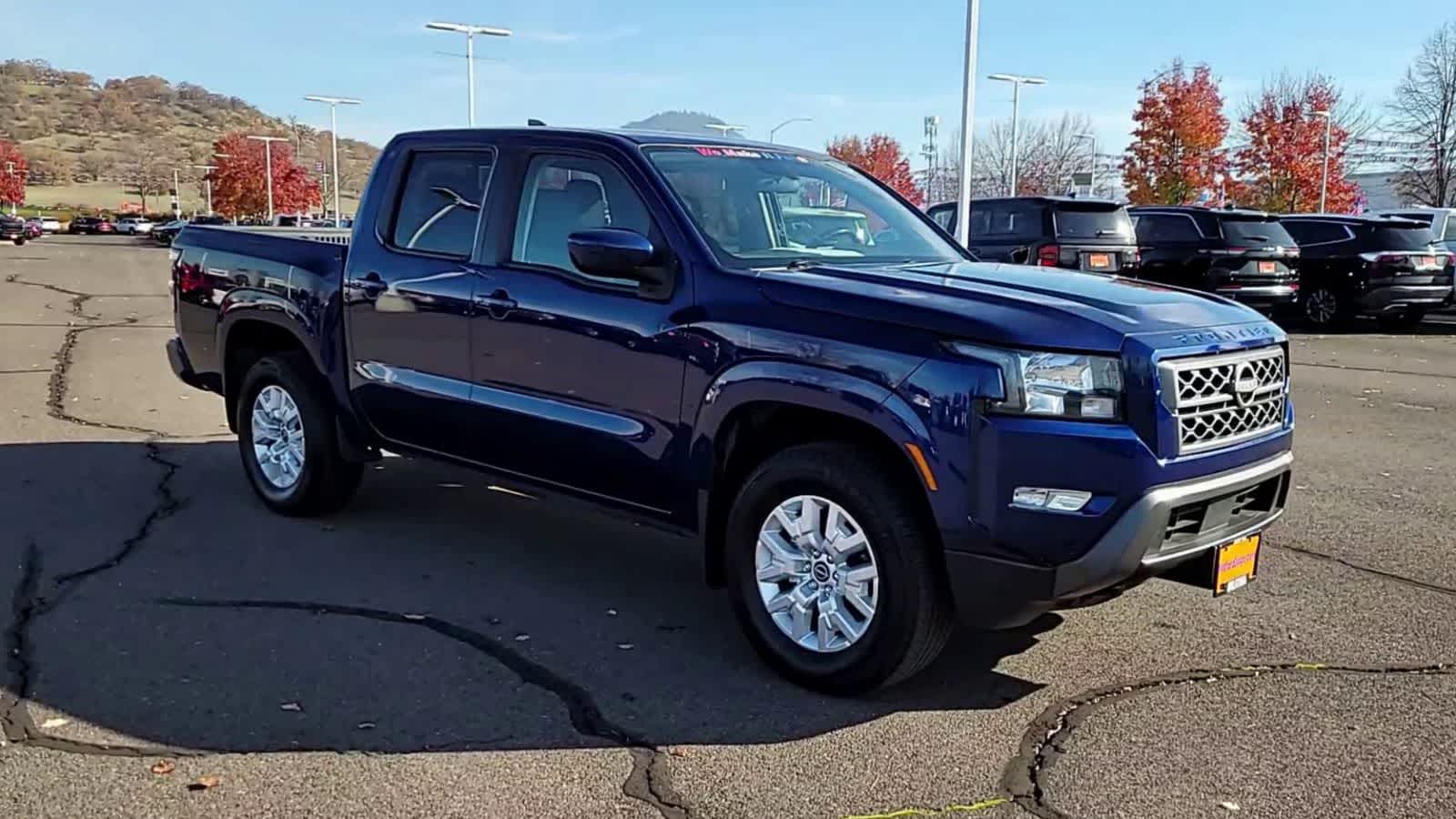 2023 Nissan Frontier SV photo 2