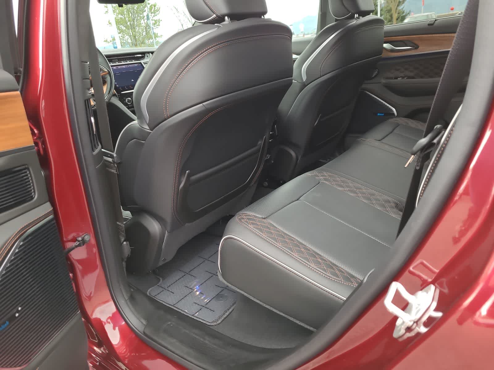 Thumbnail: 2025 Jeep Grand Cherokee - 20