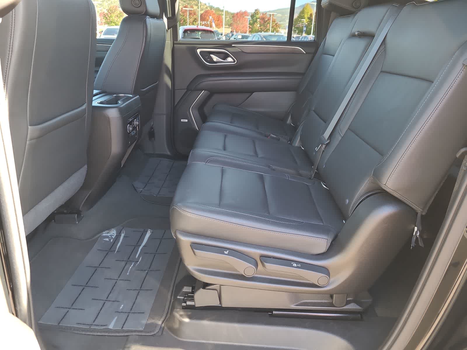 Thumbnail: 2021 Chevrolet Suburban - 21
