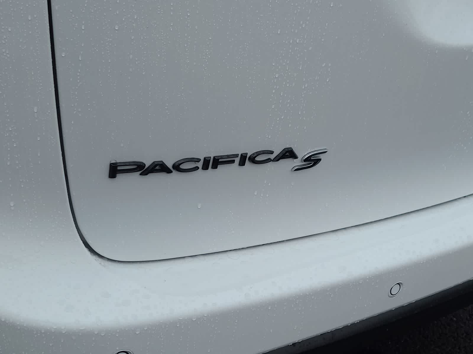 Thumbnail: 2026 Chrysler Pacifica - 15