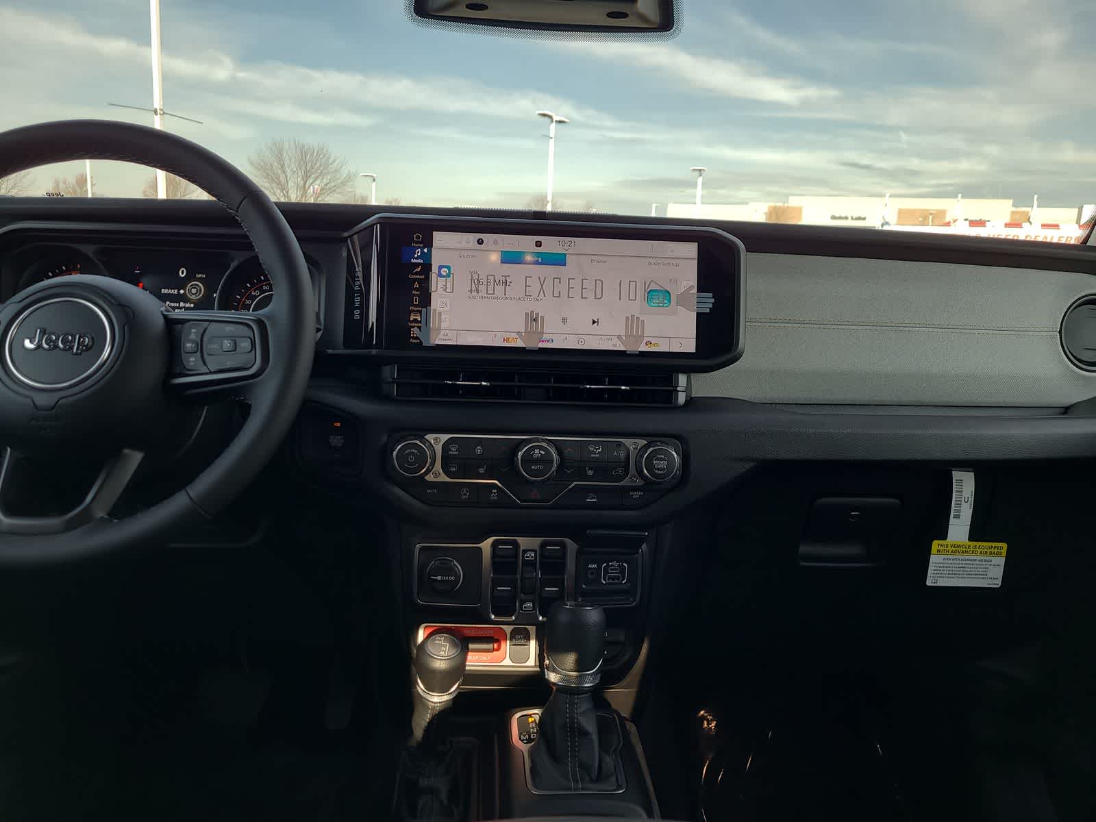 Thumbnail: 2026 Jeep Gladiator - 18