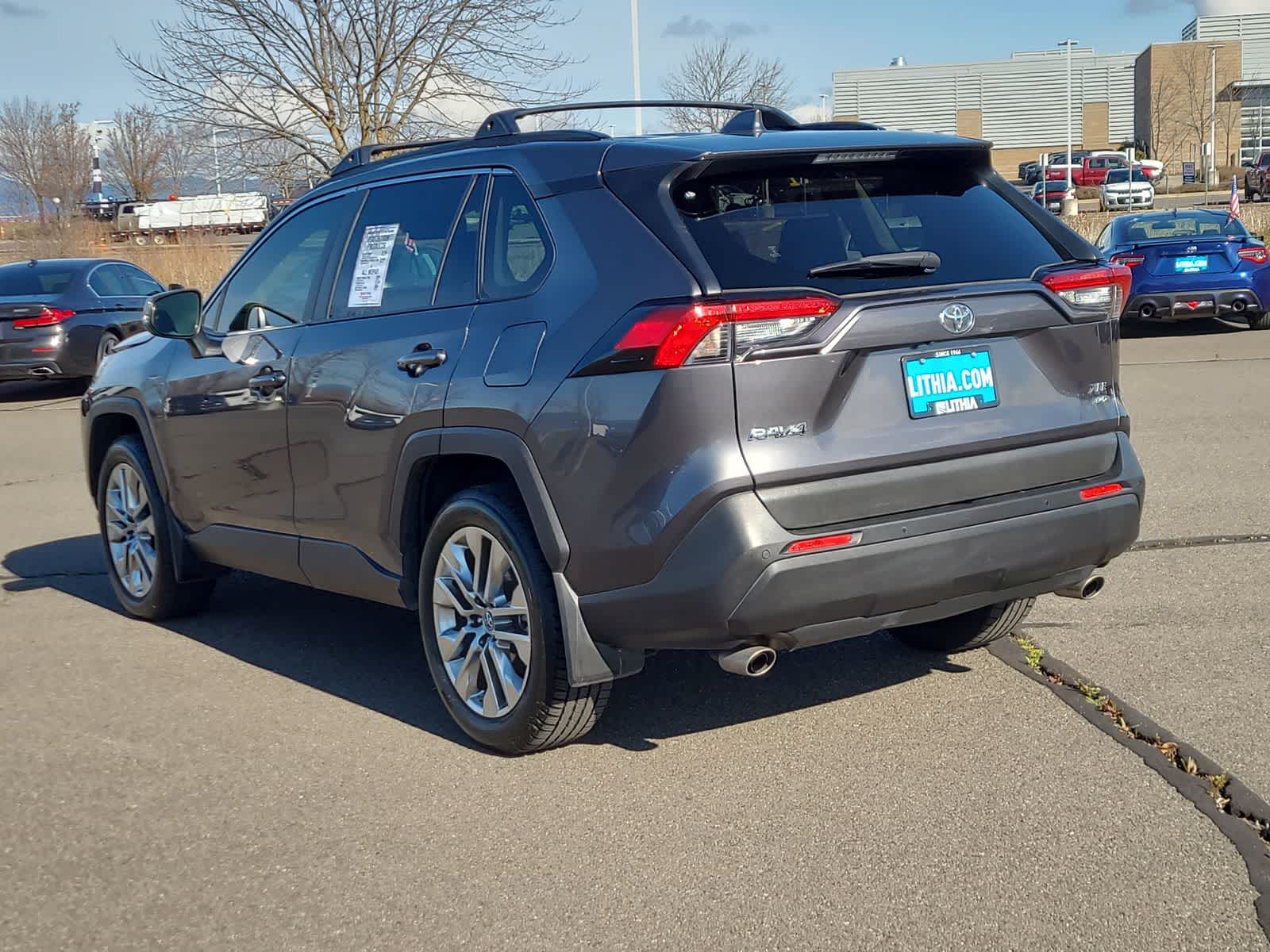 Thumbnail: 2019 Toyota RAV4 - 12