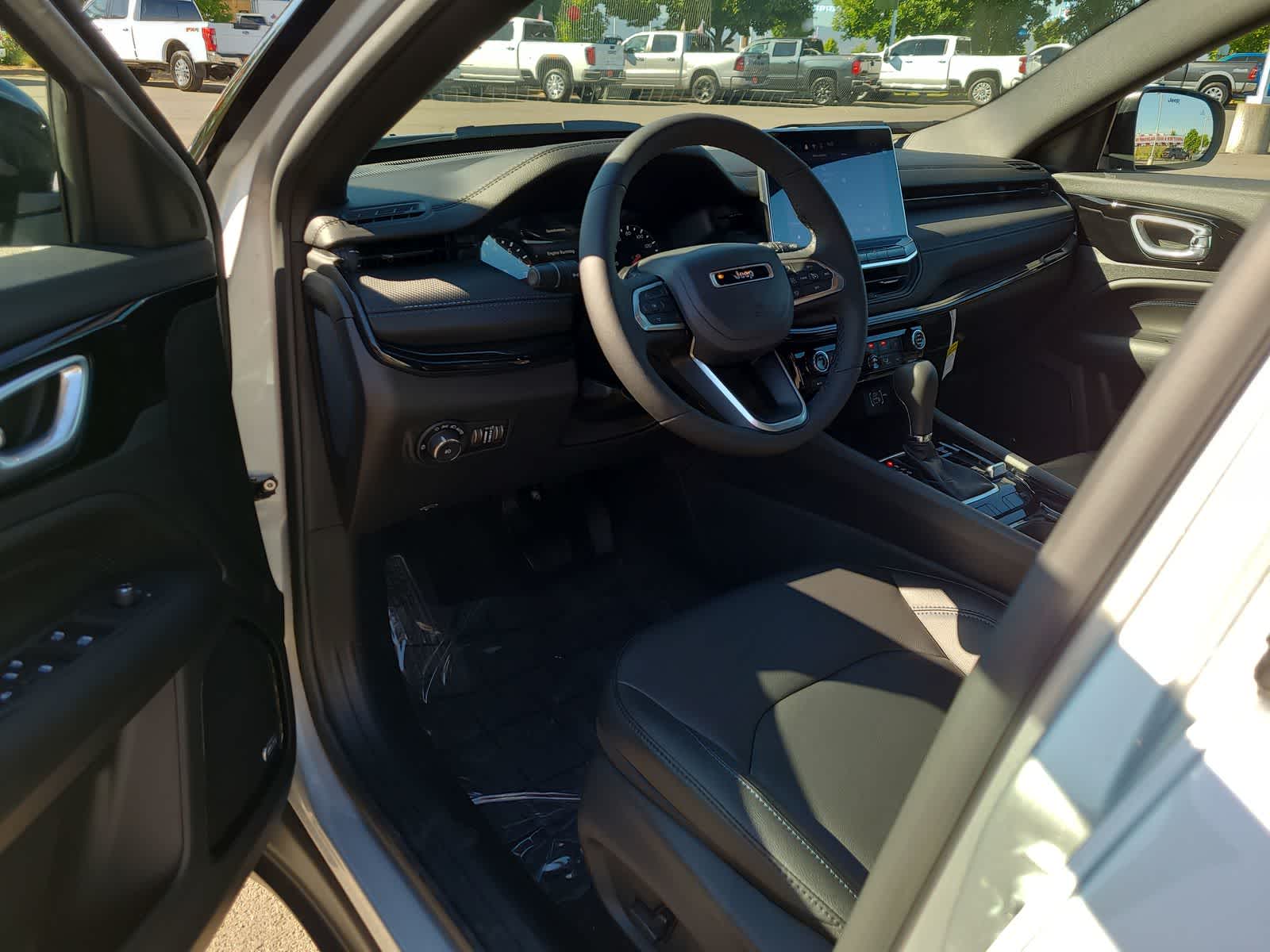 Thumbnail: 2025 Jeep Compass - 10