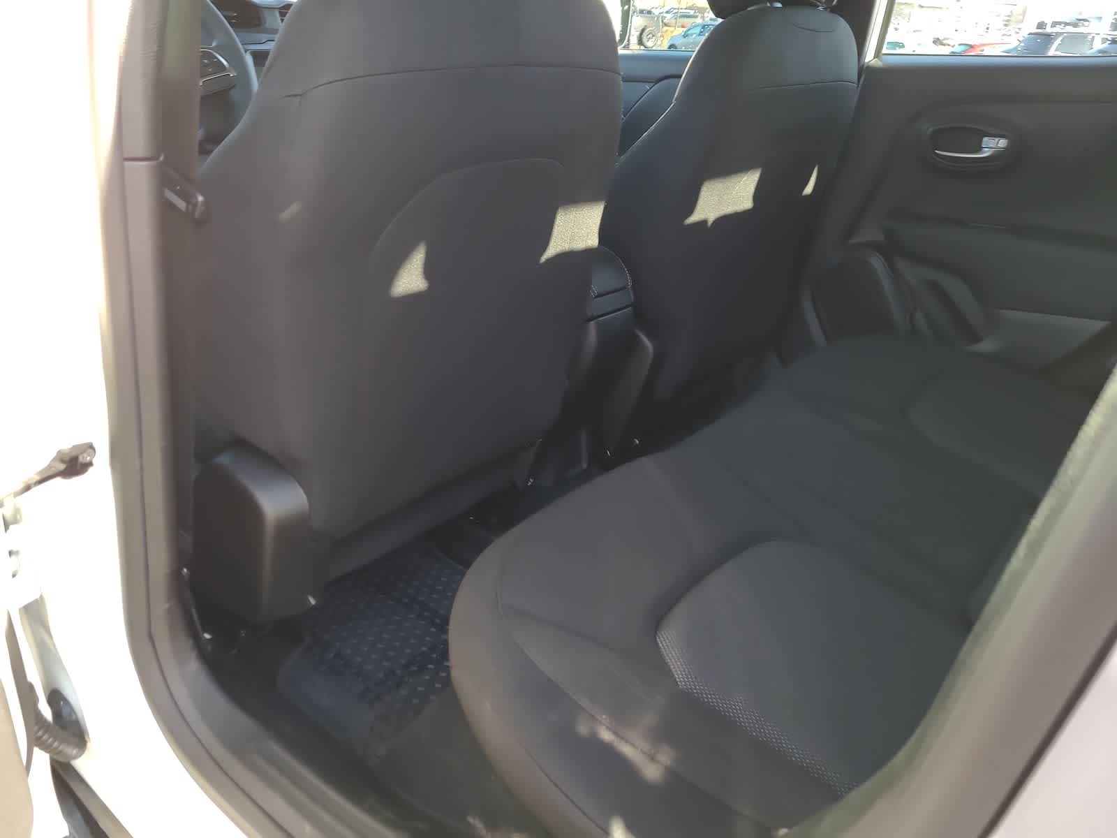 Thumbnail: 2022 Jeep Renegade - 20