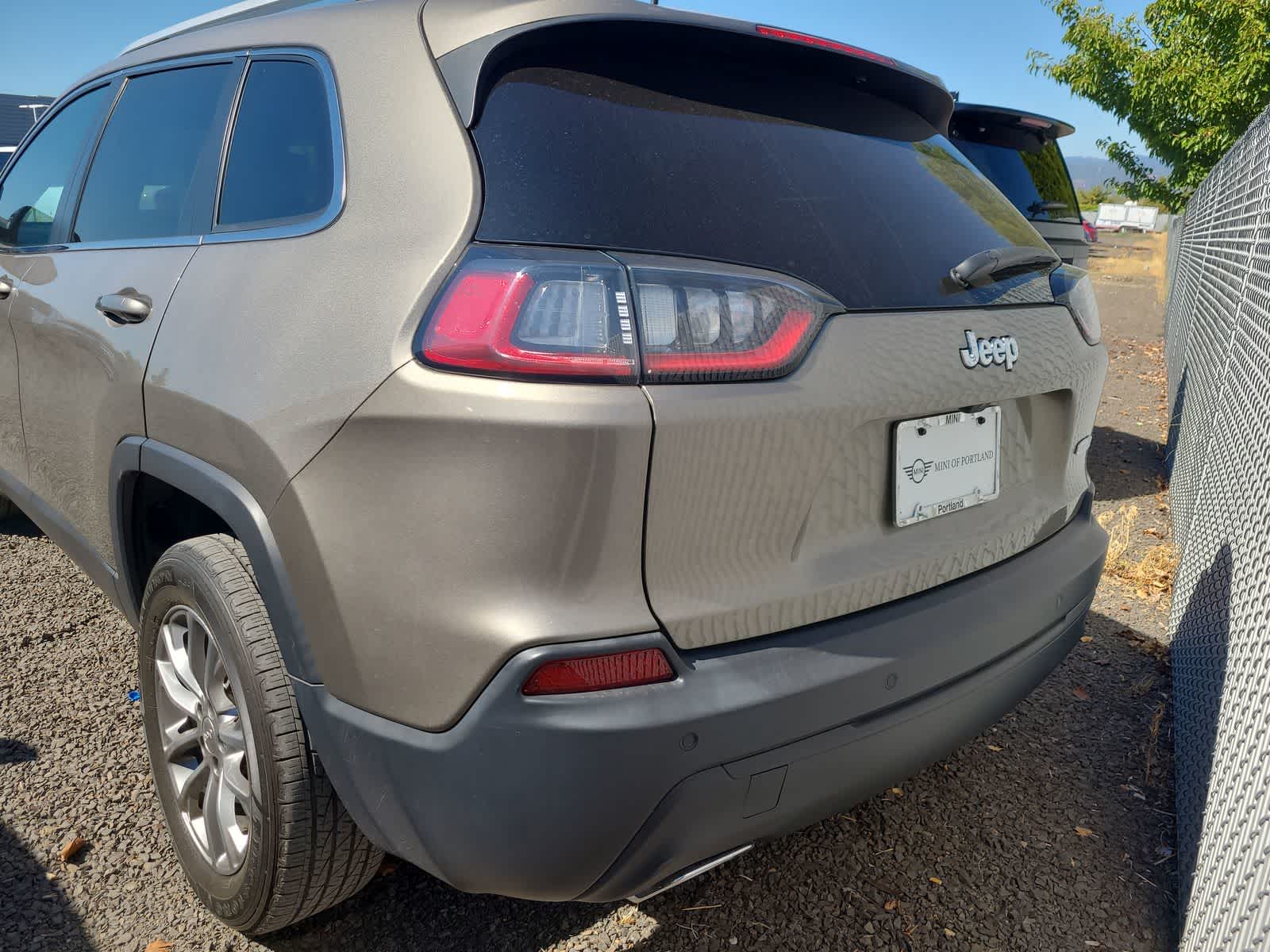 2021 Jeep Cherokee Latitude Lux photo 4