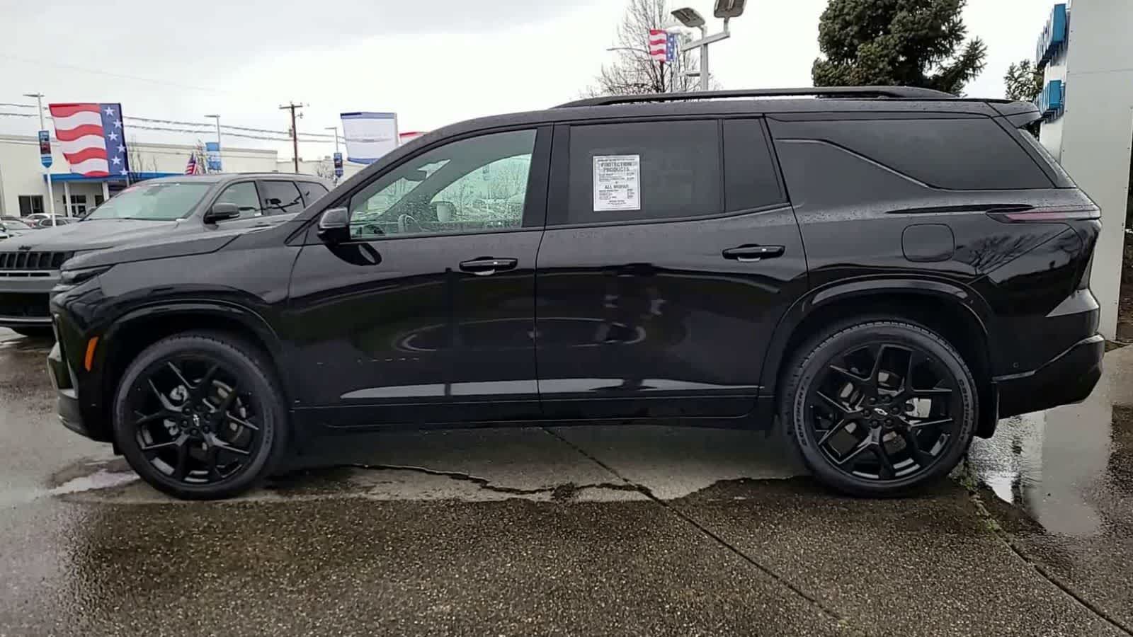 Thumbnail: 2025 Chevrolet Traverse - 5